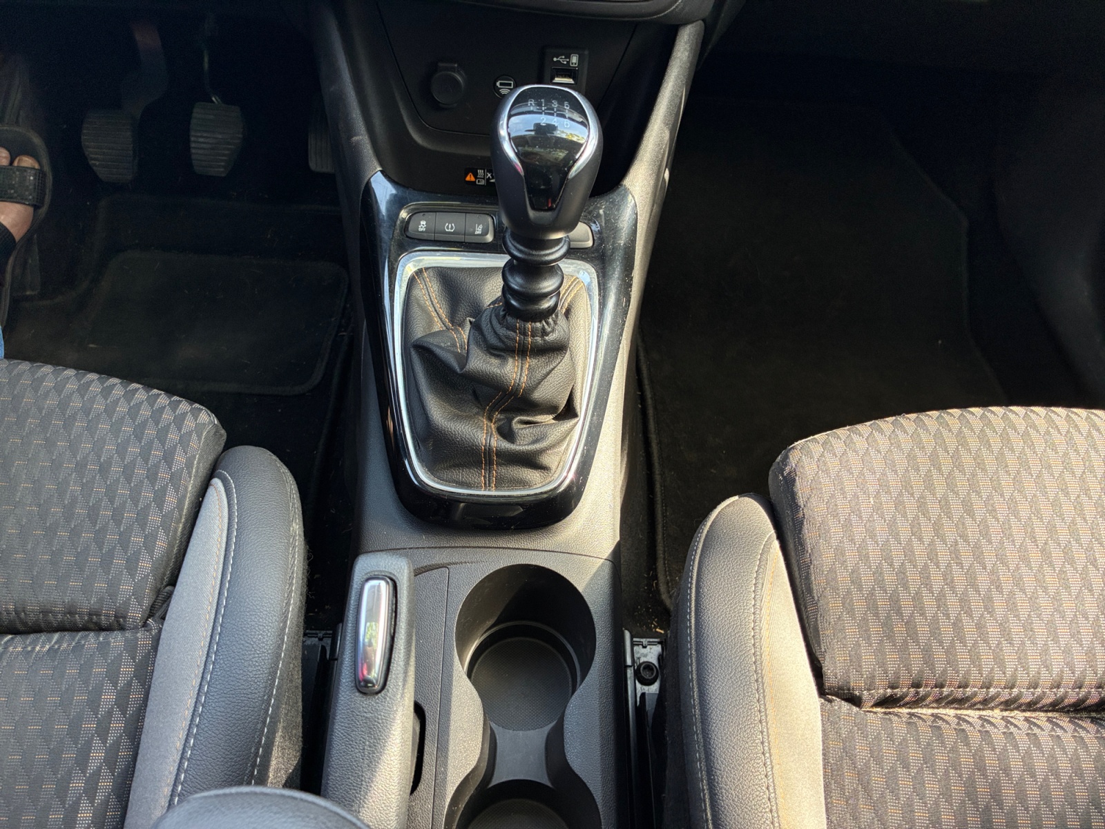 Opel Crossland X 25