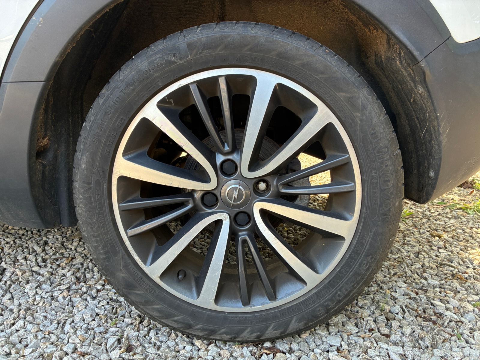 Opel Crossland X 30