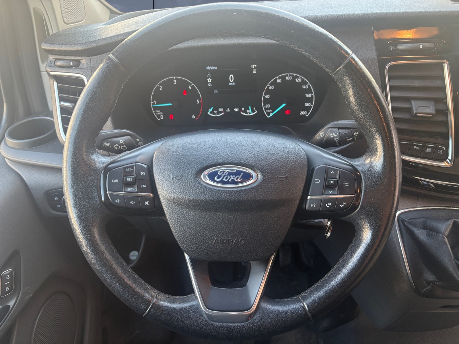 Ford Transit Custom Vu 15