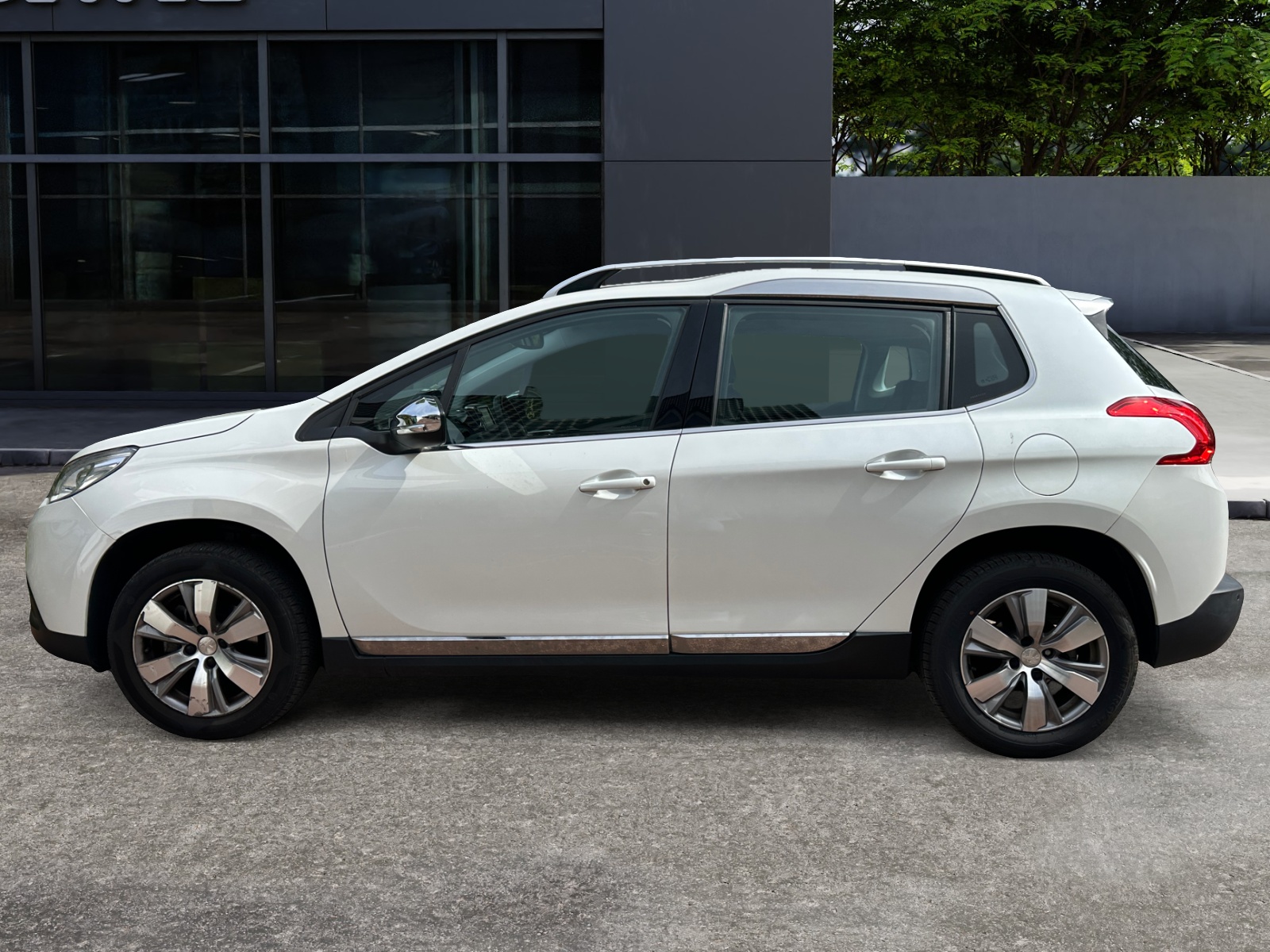Peugeot 2008 1