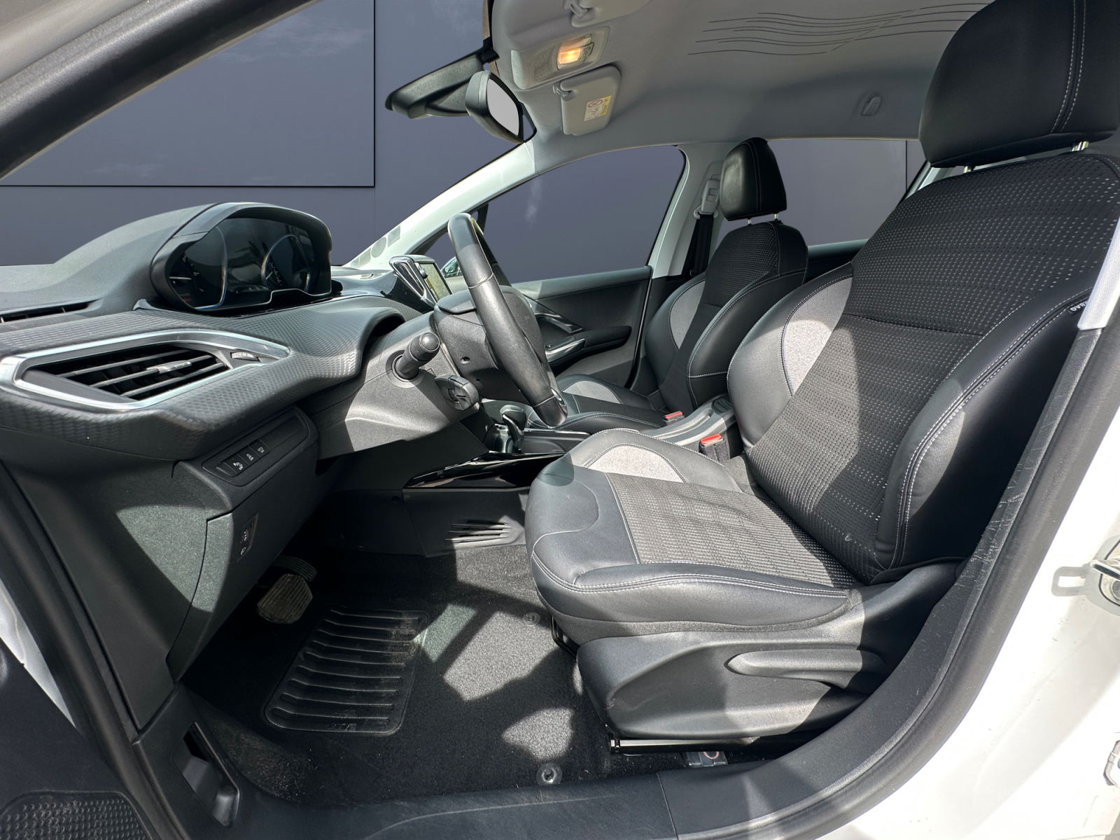 Peugeot 2008 9