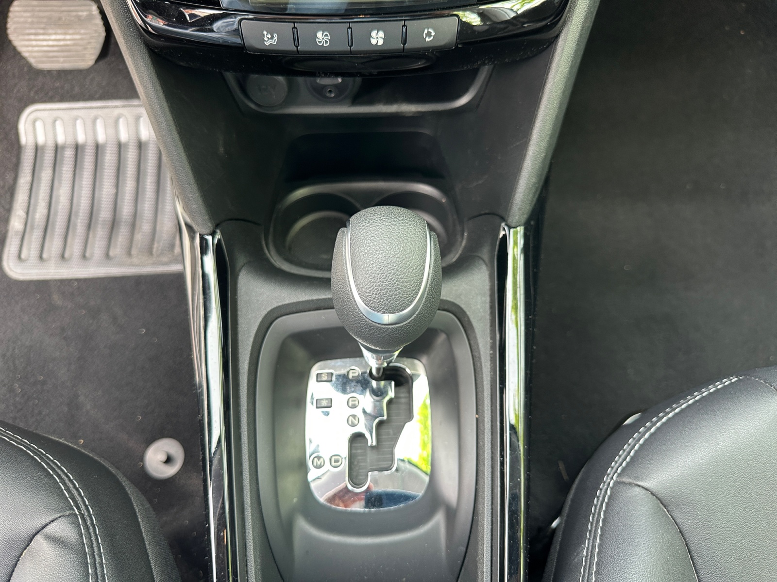 Peugeot 2008 24