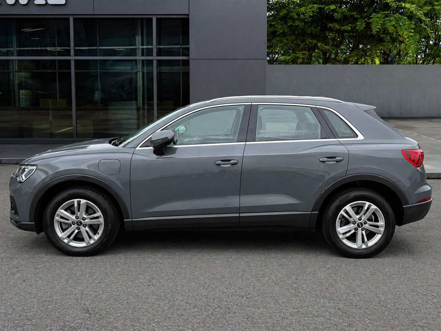 Audi Q3 1