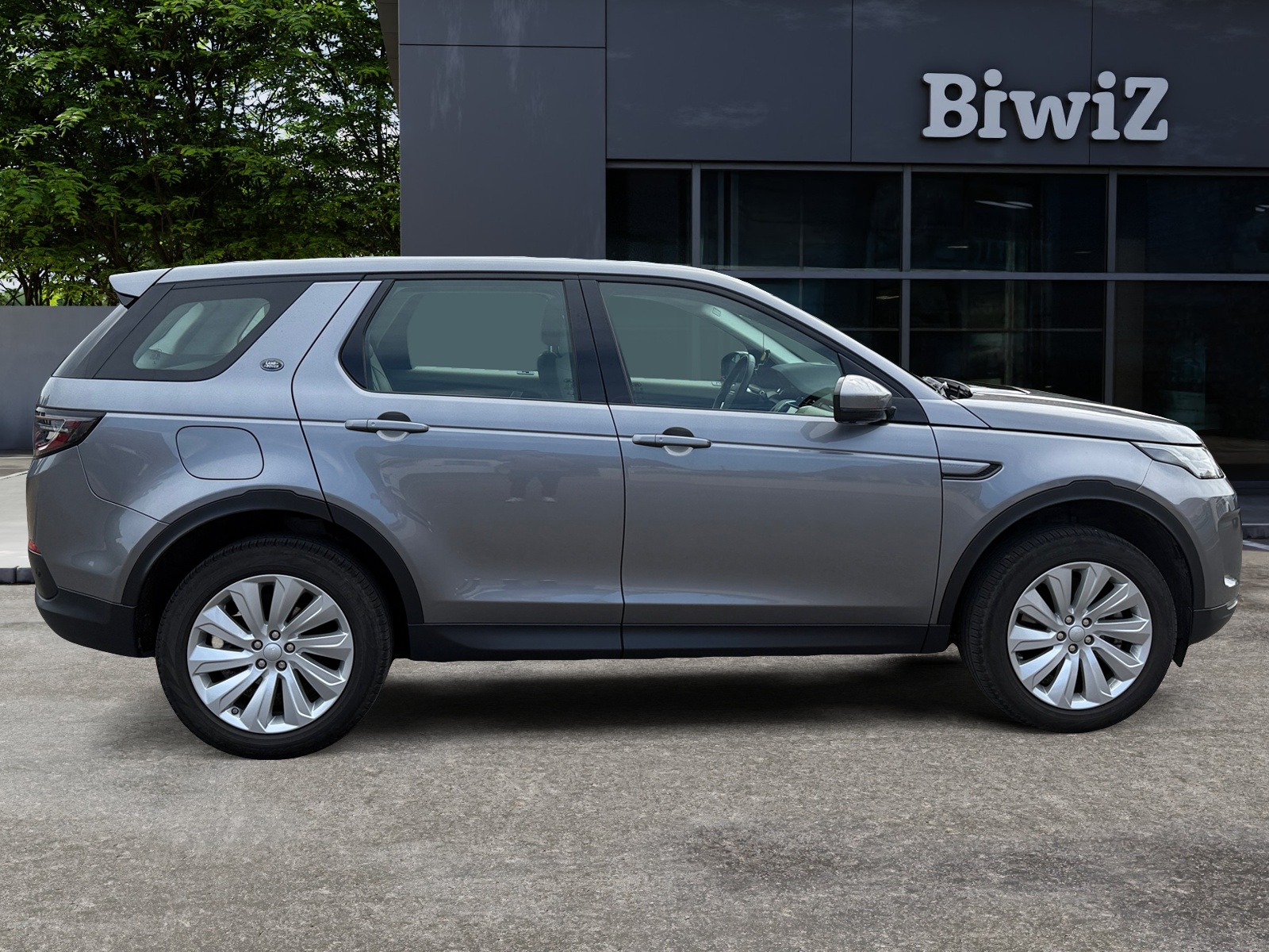 Land Rover Discovery Sport 5