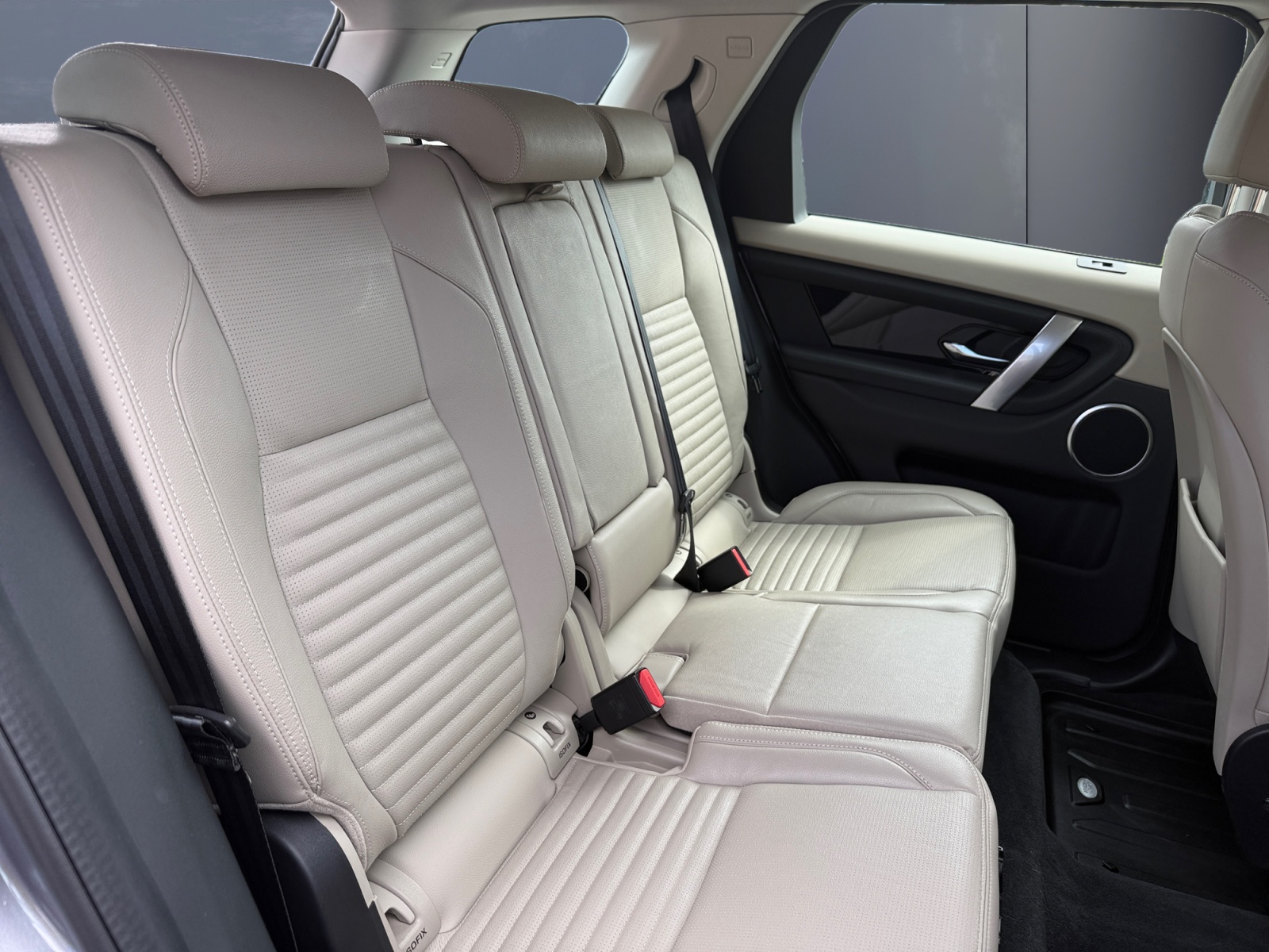 Land Rover Discovery Sport 11