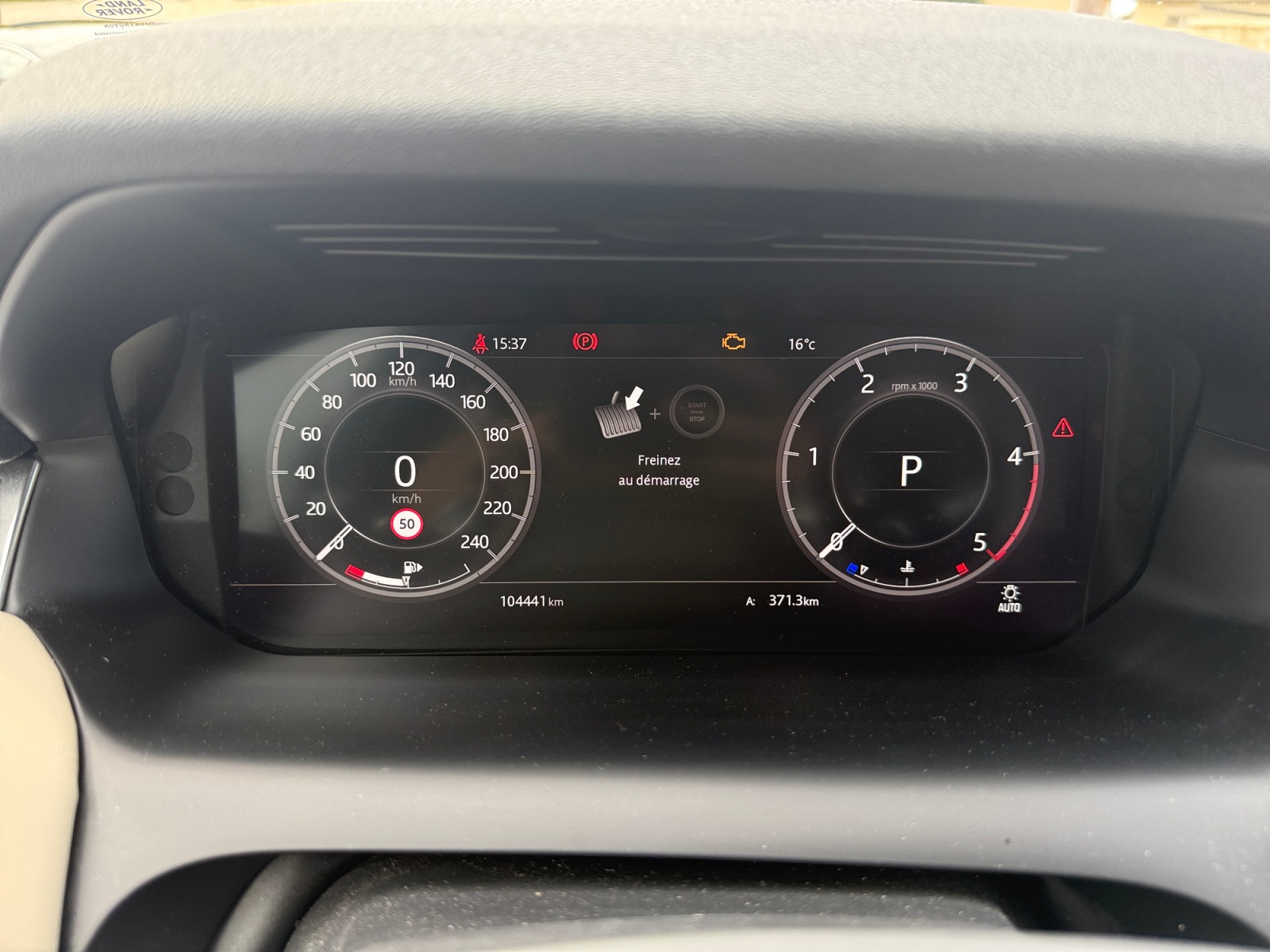 Land Rover Discovery Sport 16