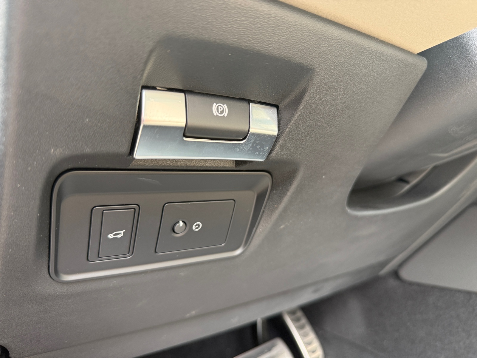 Land Rover Discovery Sport 32