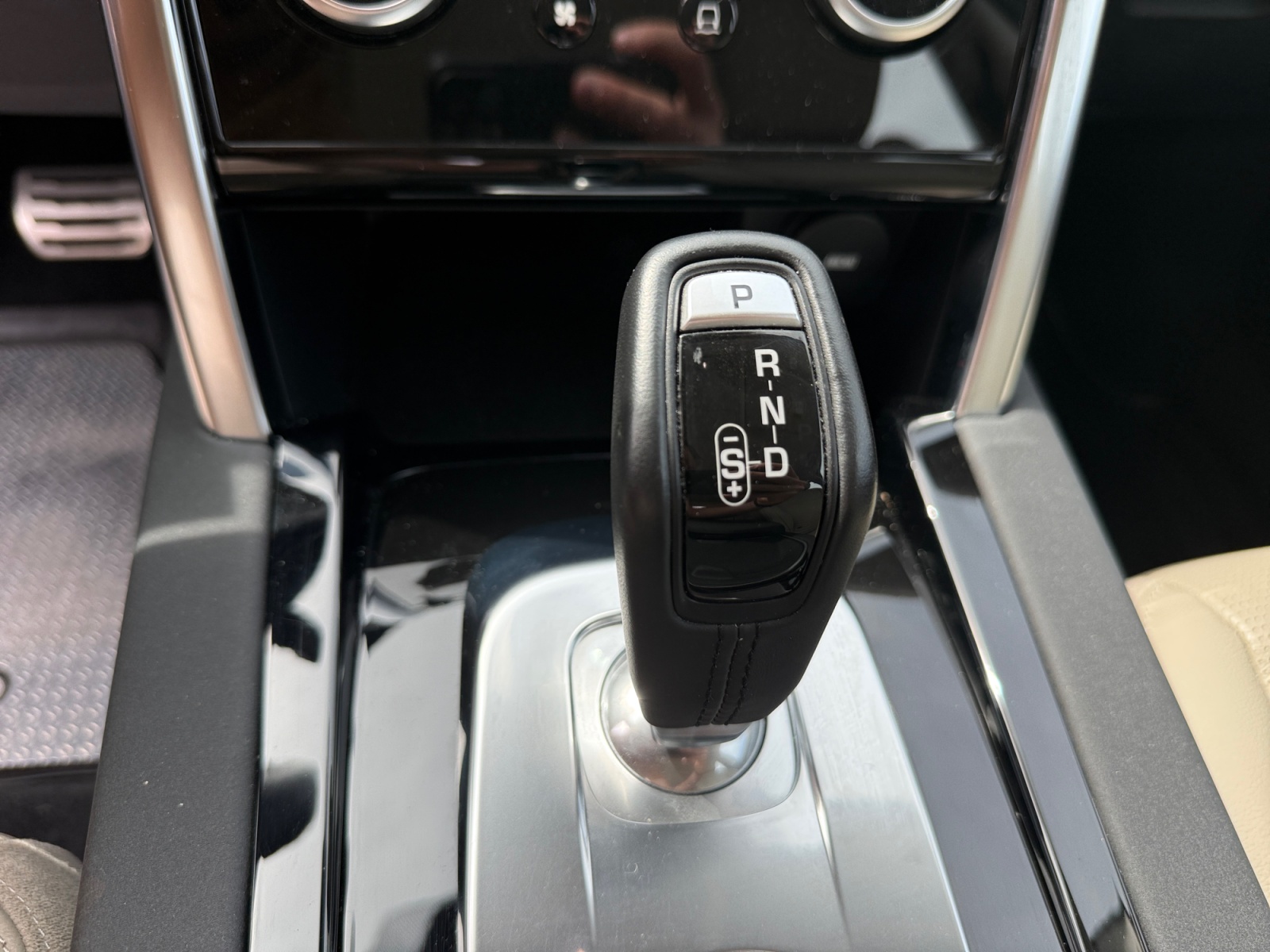 Land Rover Discovery Sport 33