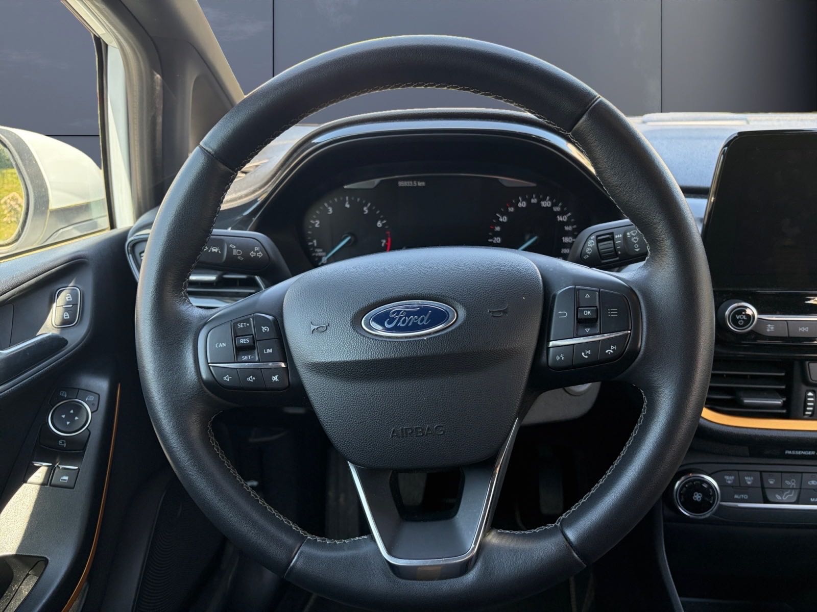 Ford Fiesta 15