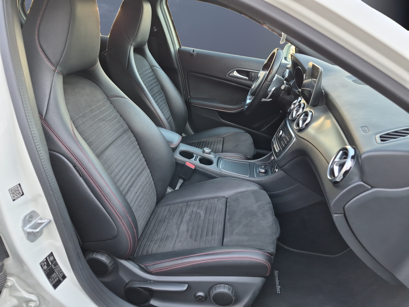 Mercedes-Benz Gla 13