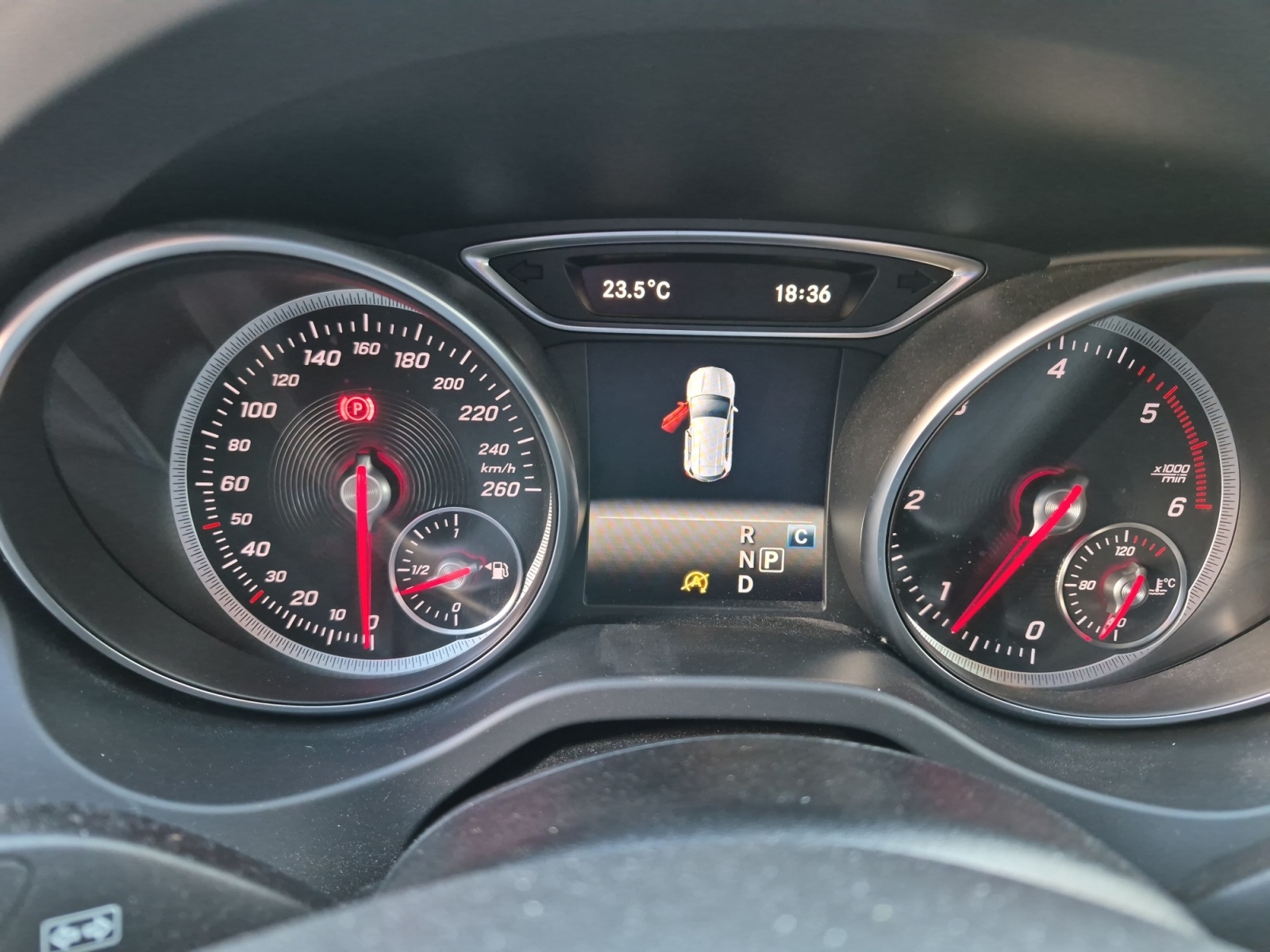 Mercedes-Benz Gla 16