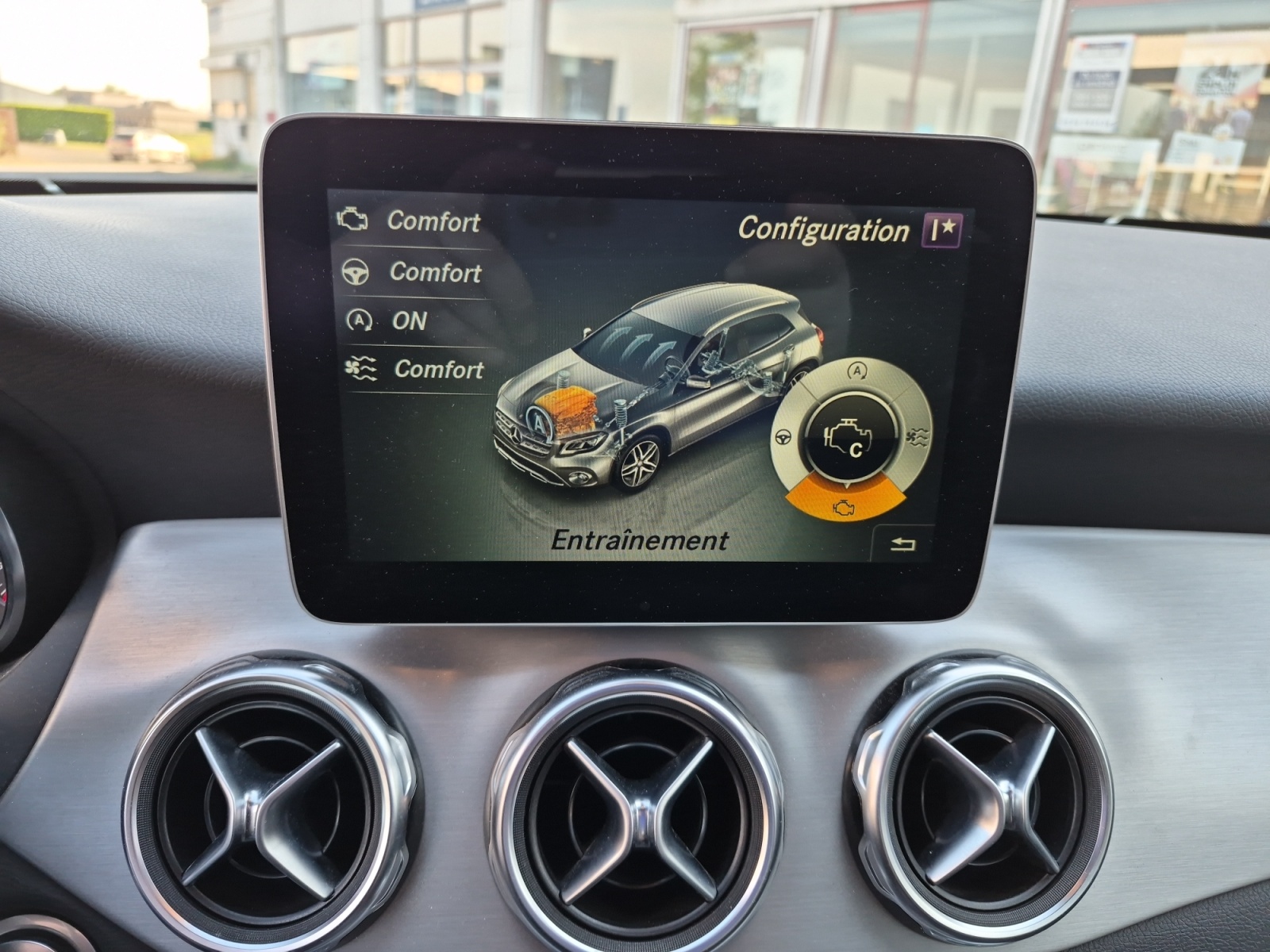 Mercedes-Benz Gla 26