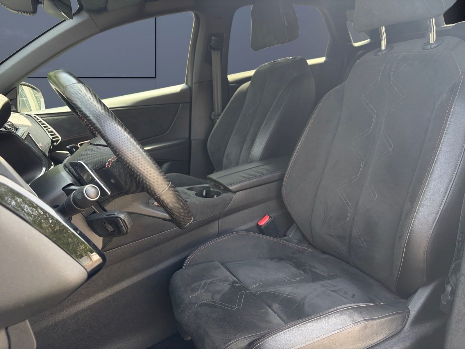 Ds Automobiles Ds 7 9