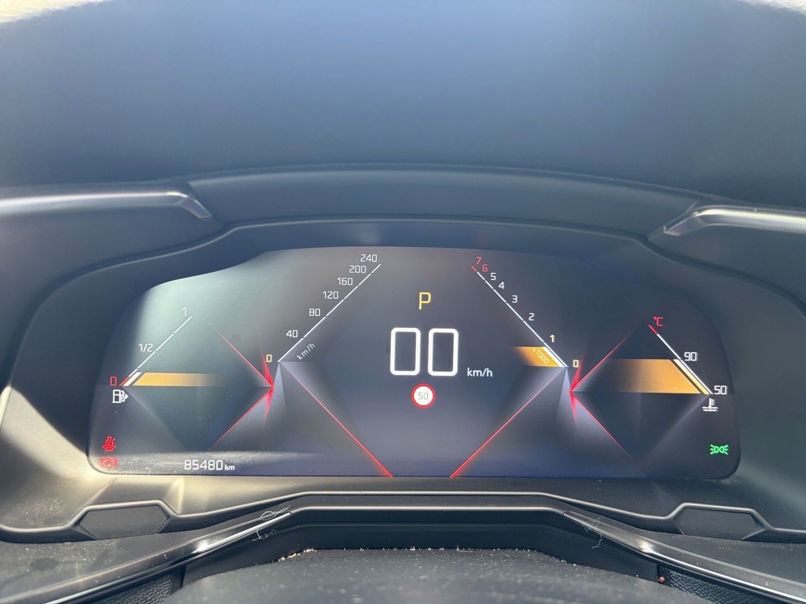 Ds Automobiles Ds 7 16