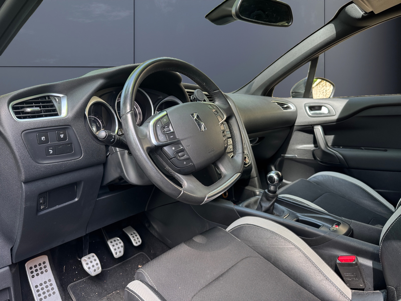 Ds Automobiles Ds 4 8