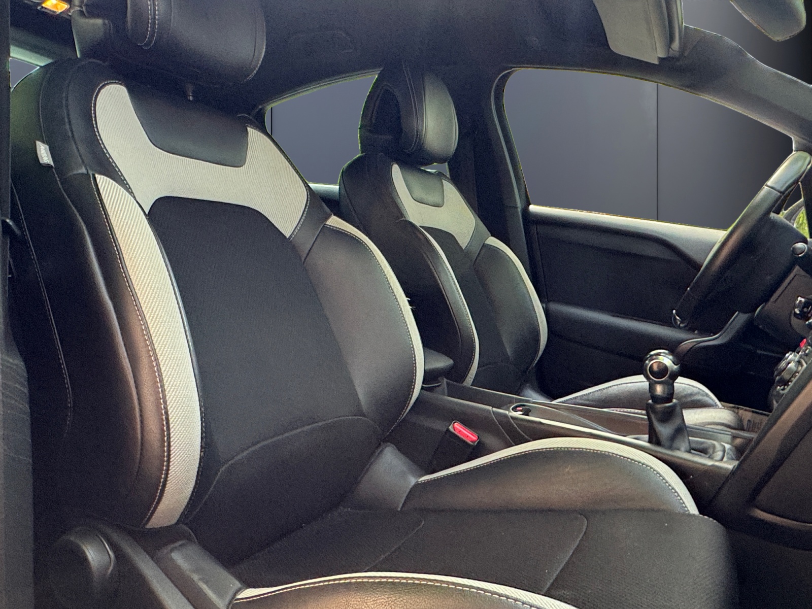 Ds Automobiles Ds 4 13