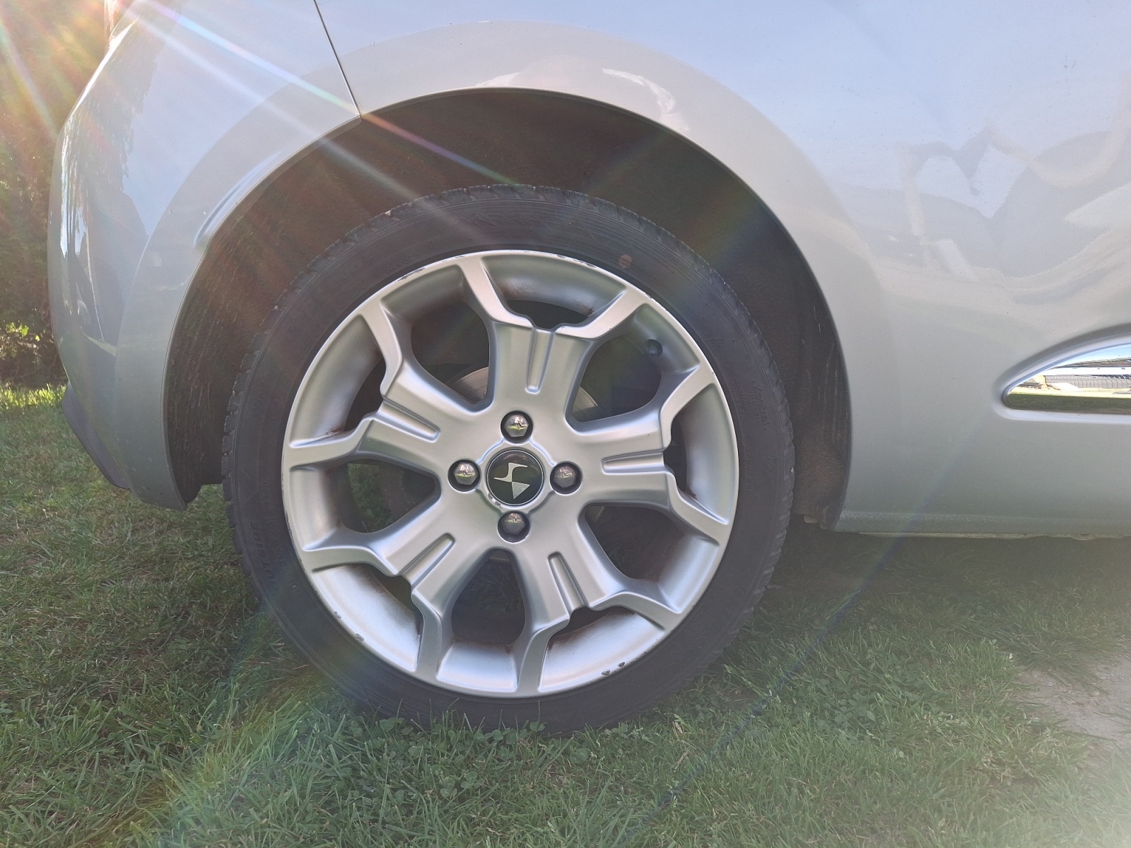 Ds Automobiles Ds 3 23