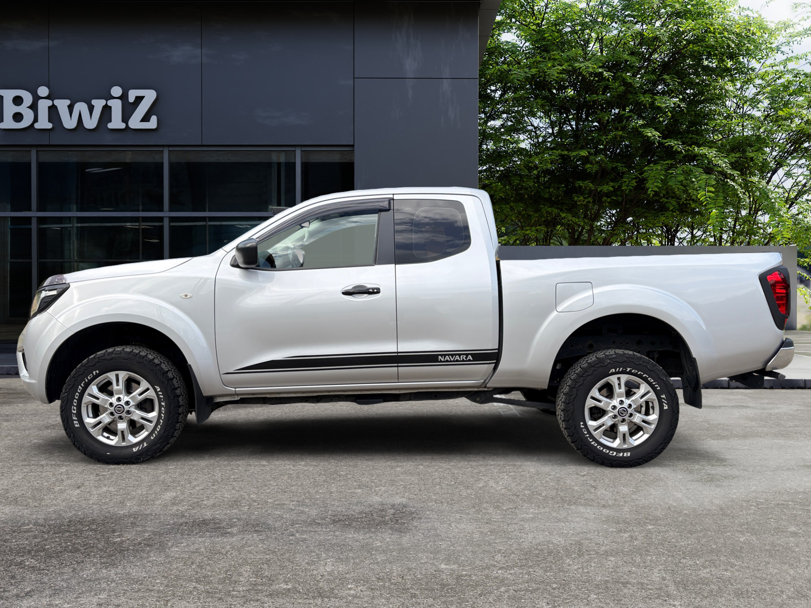 Nissan Np300 Navara 1