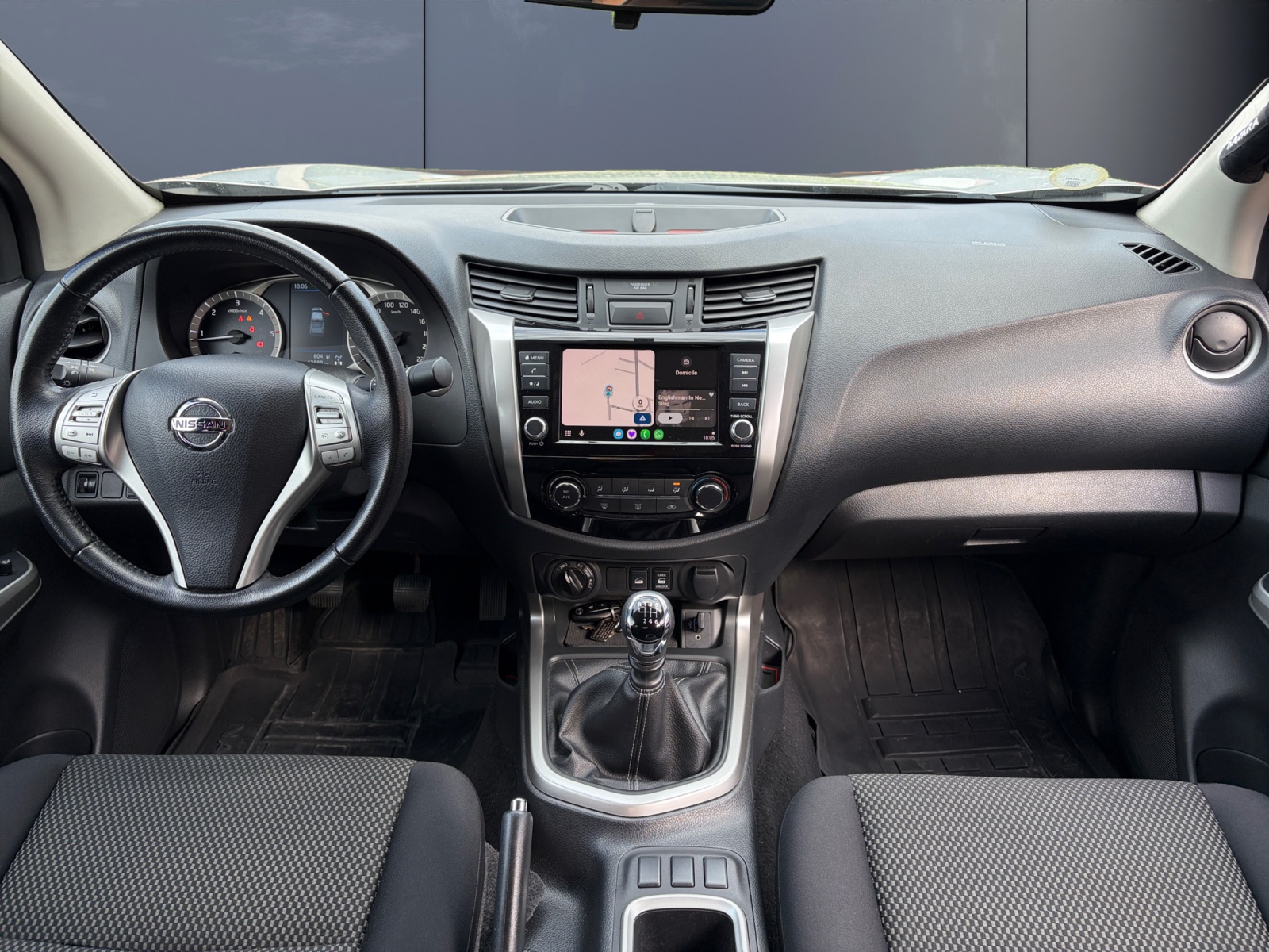 Nissan Np300 Navara 14