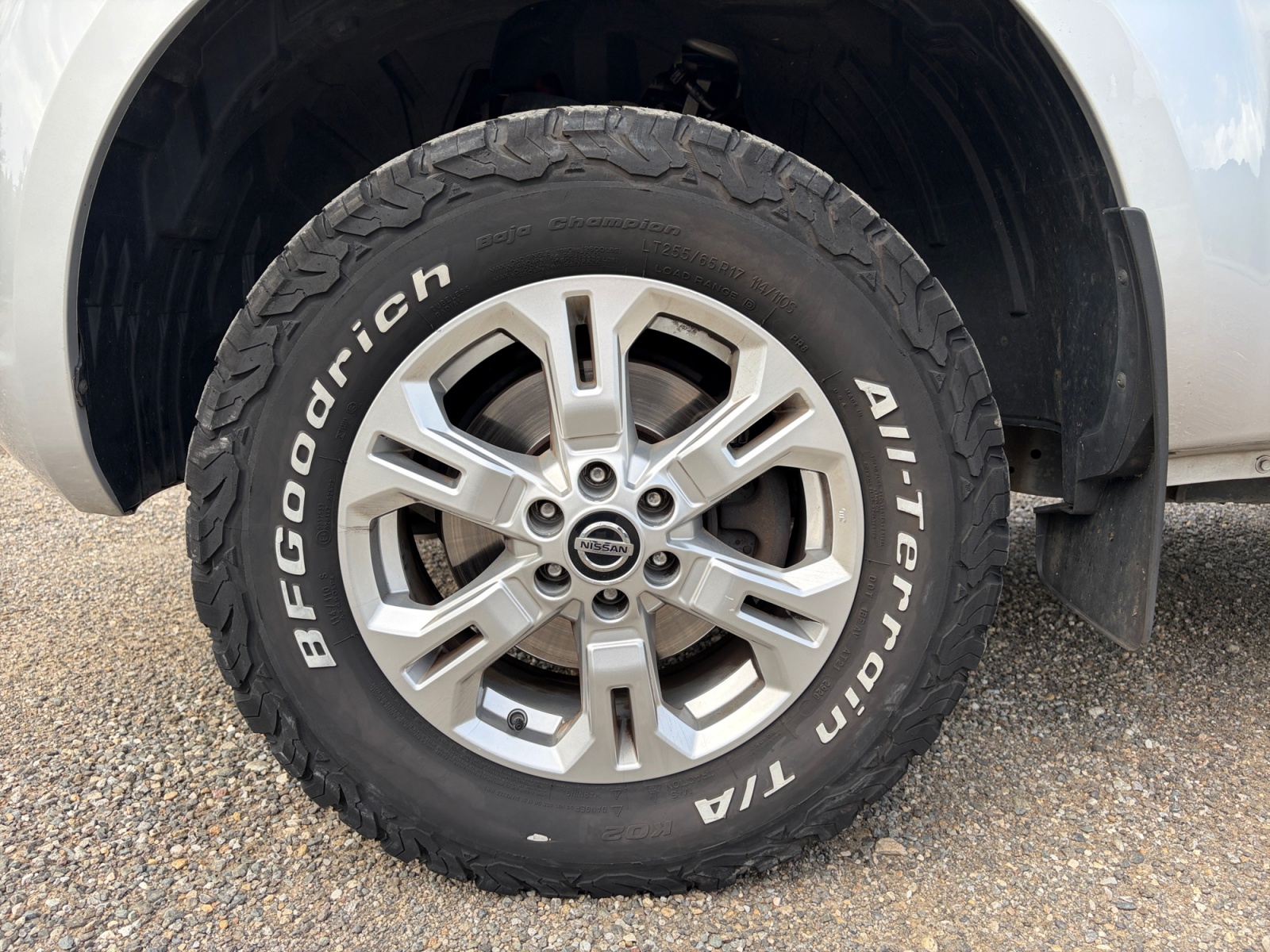 Nissan Np300 Navara 22