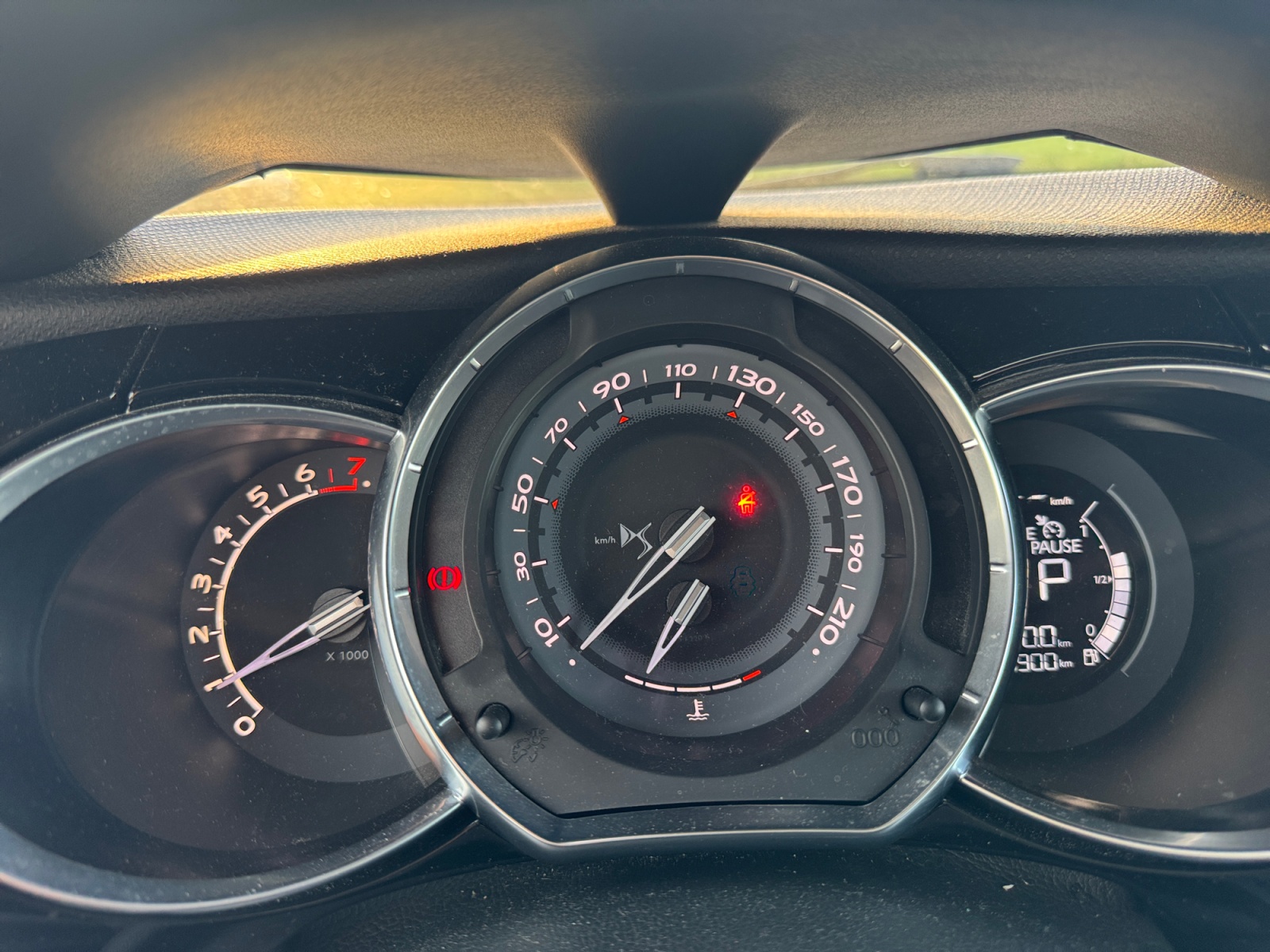 Ds Automobiles Ds3 16