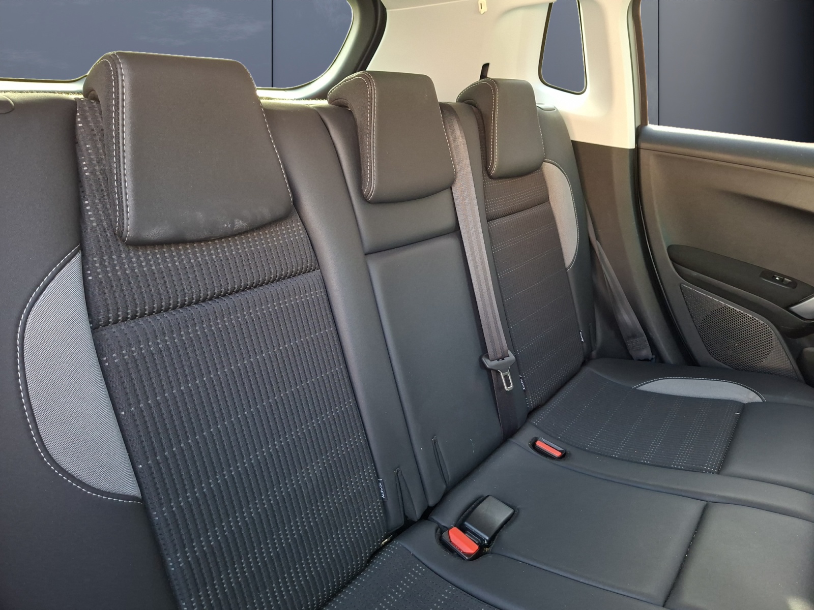 Peugeot 2008 11