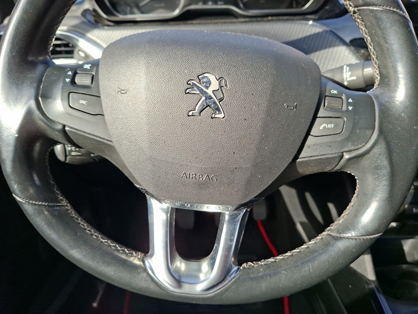 Peugeot 2008 16