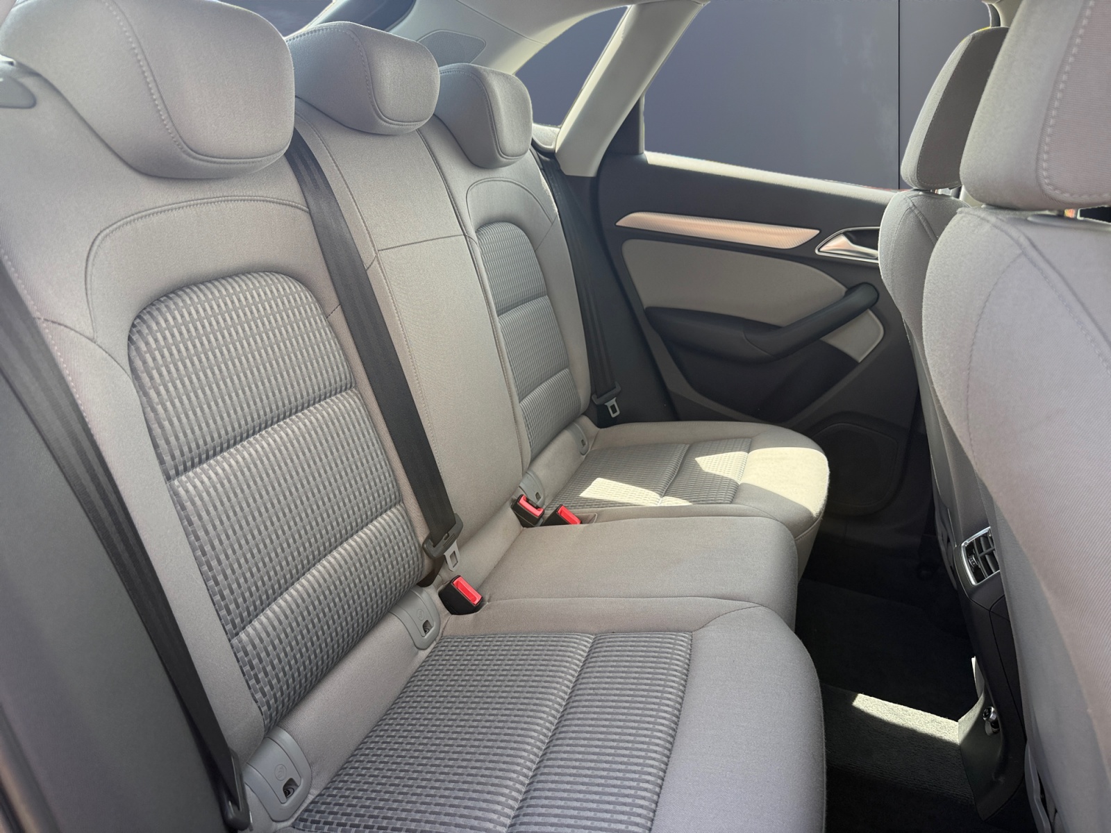 Audi Q3 11
