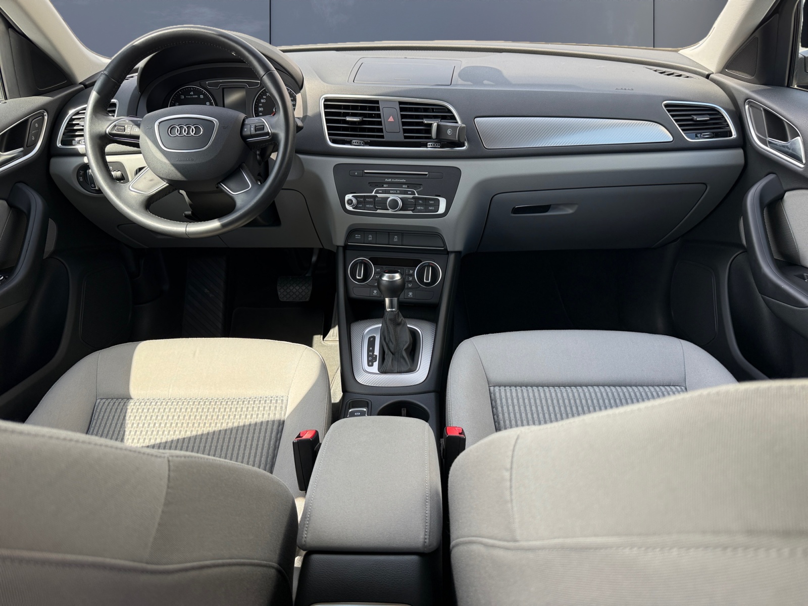 Audi Q3 14