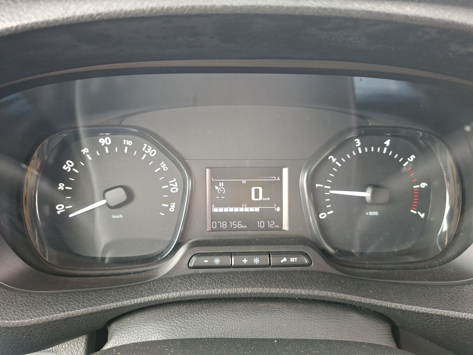 Peugeot Expert 15