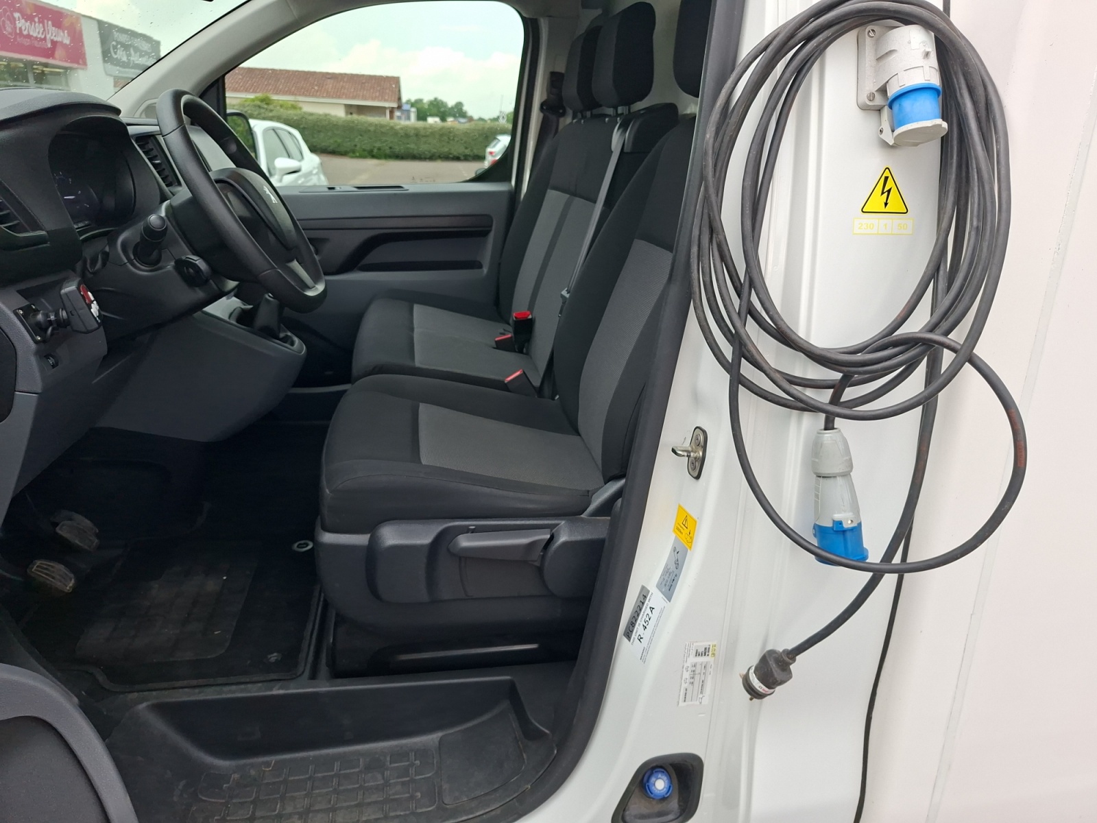 Peugeot Expert 18