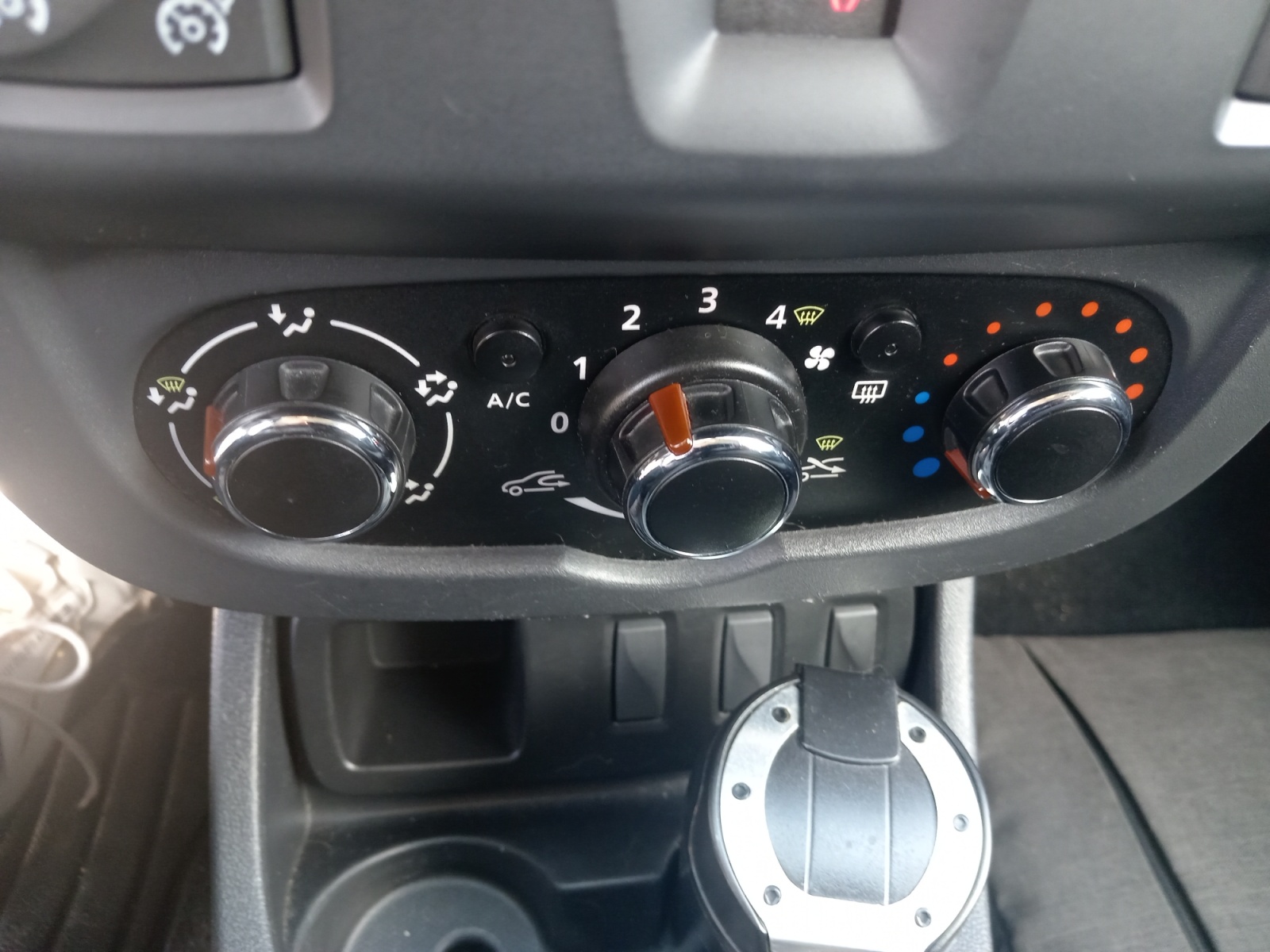 Dacia Duster 19