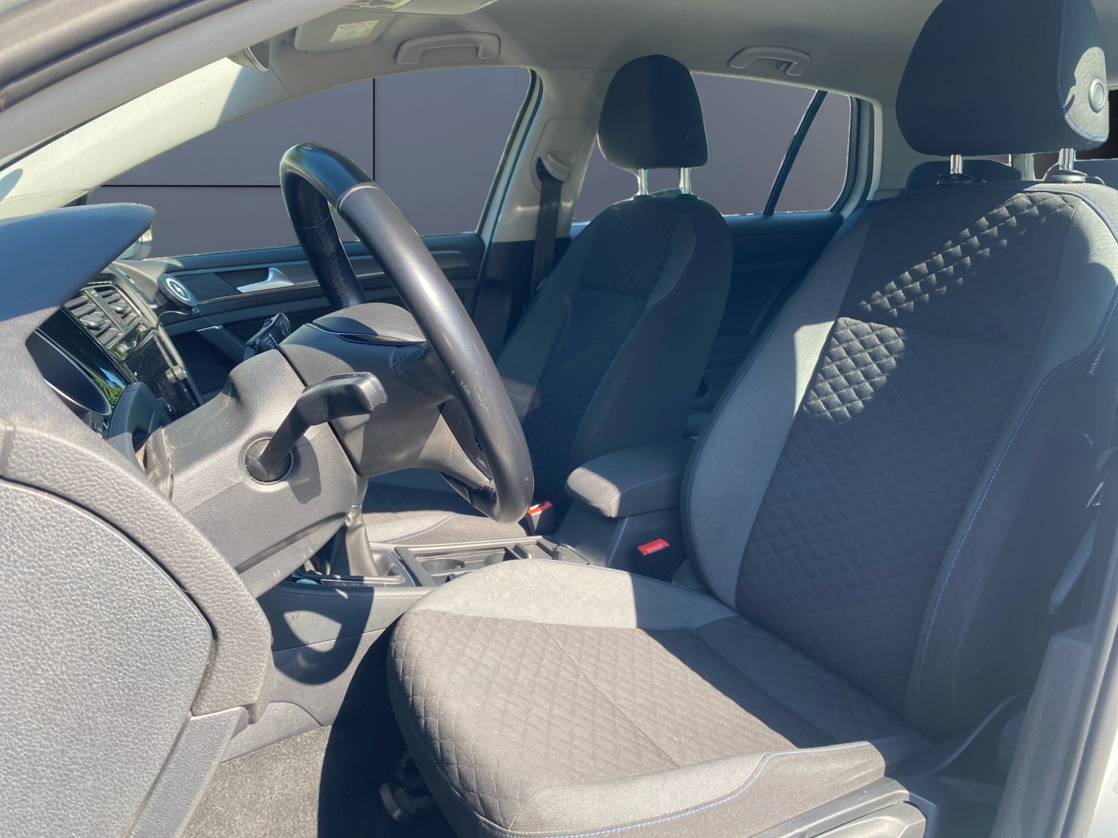 Volkswagen Golf 9