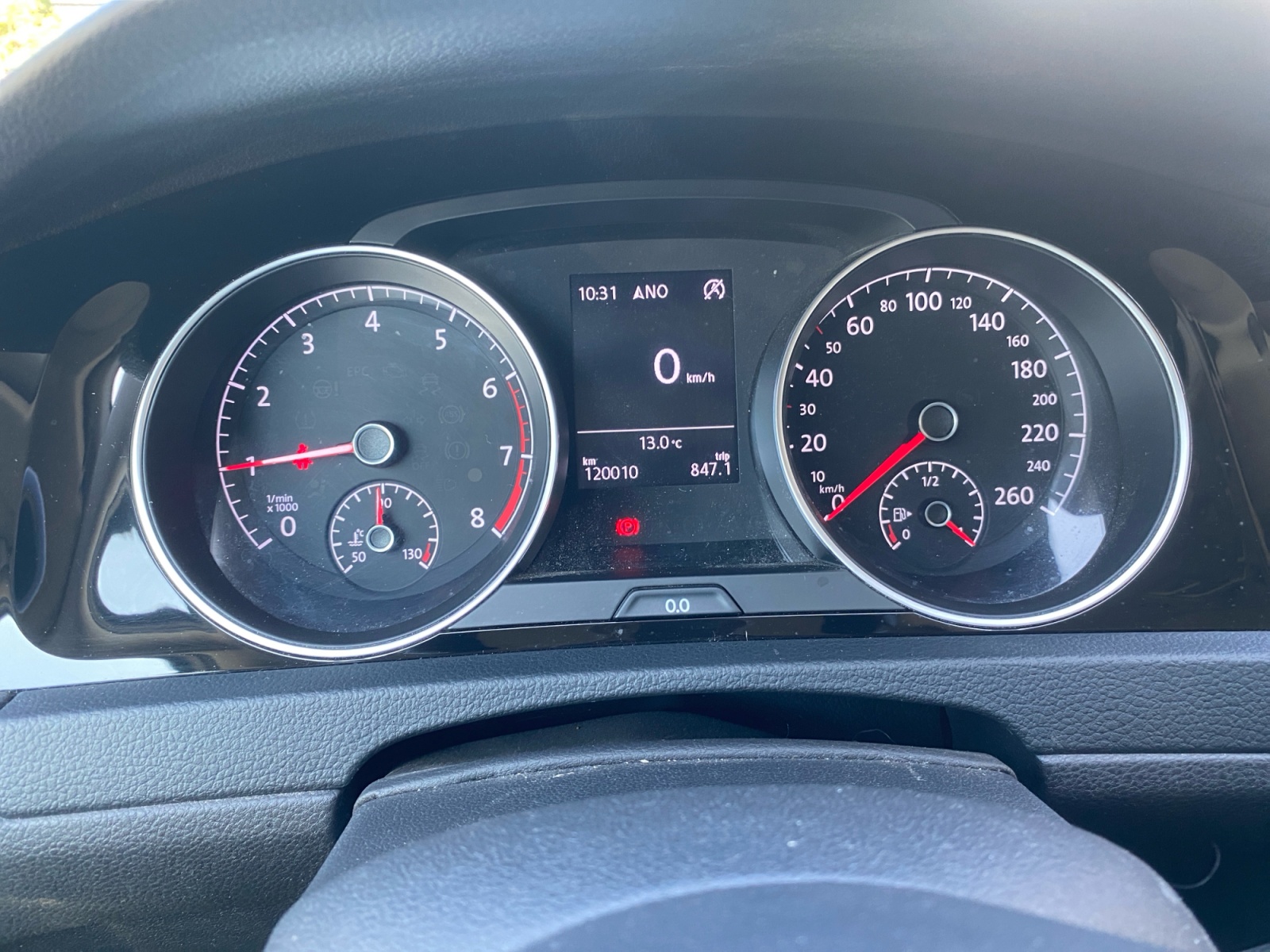 Volkswagen Golf 16