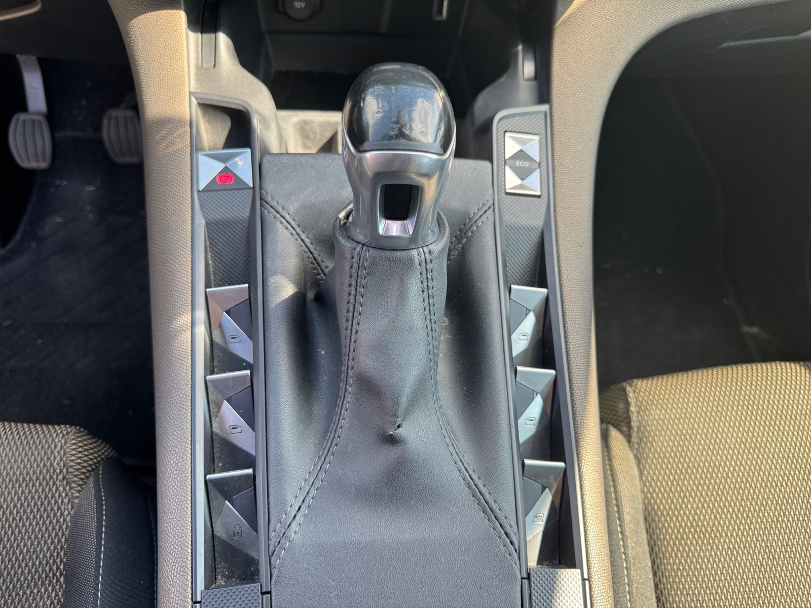 Ds Automobiles Ds 7 22