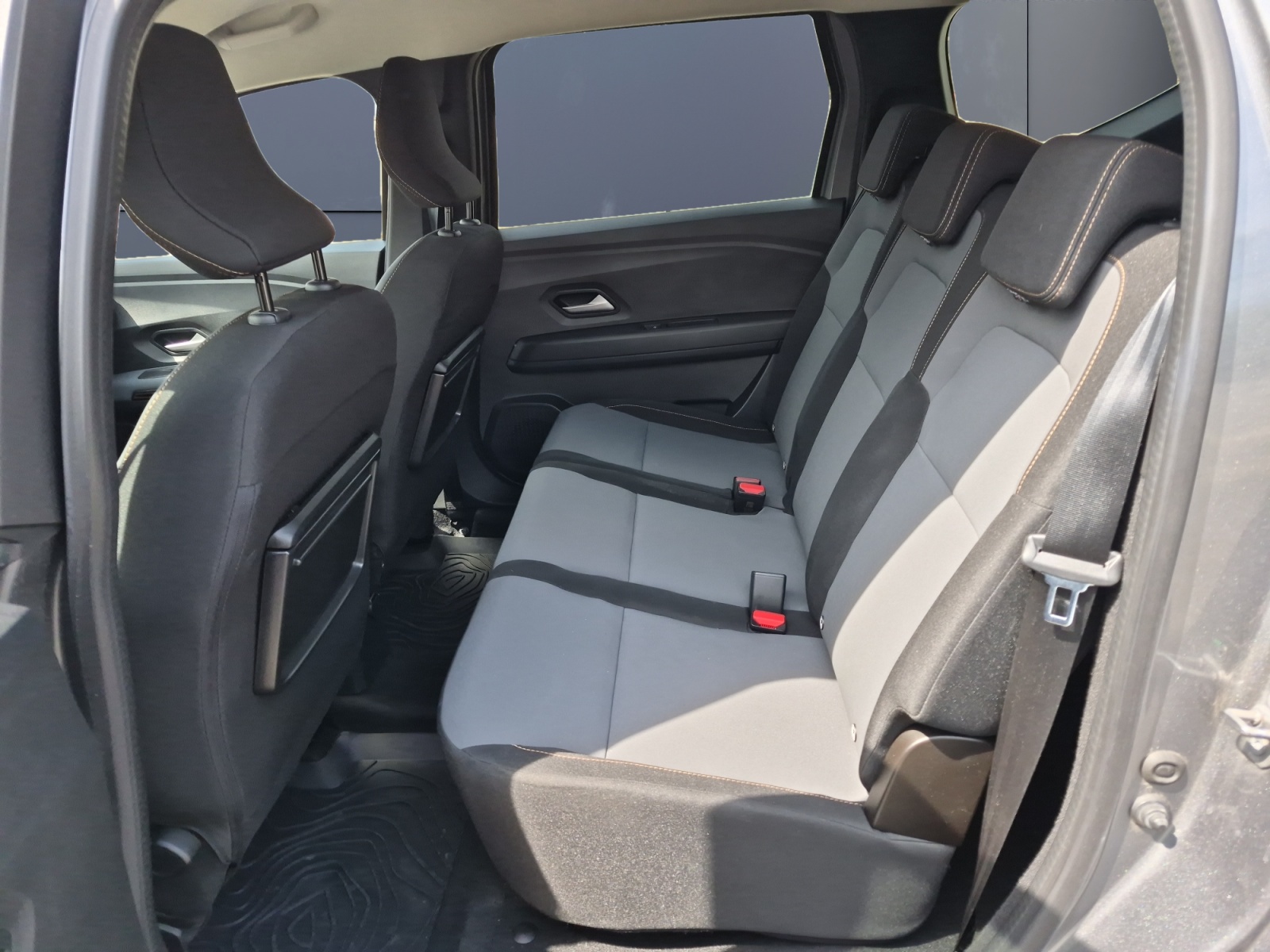 Dacia Jogger 10