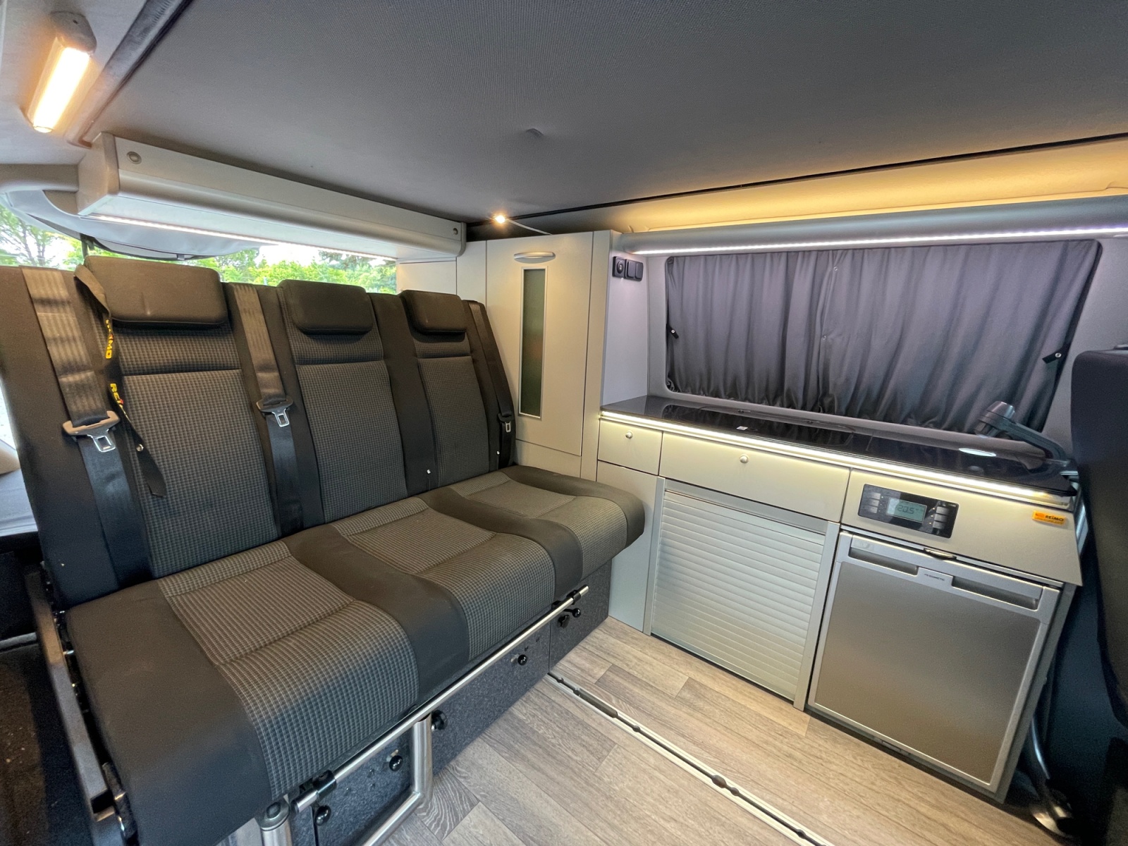 Volkswagen Transporter 28