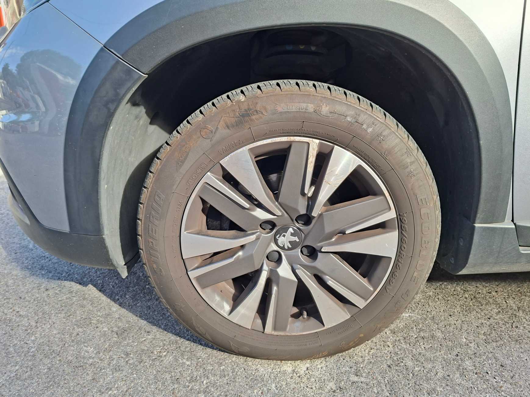 Peugeot 2008 40