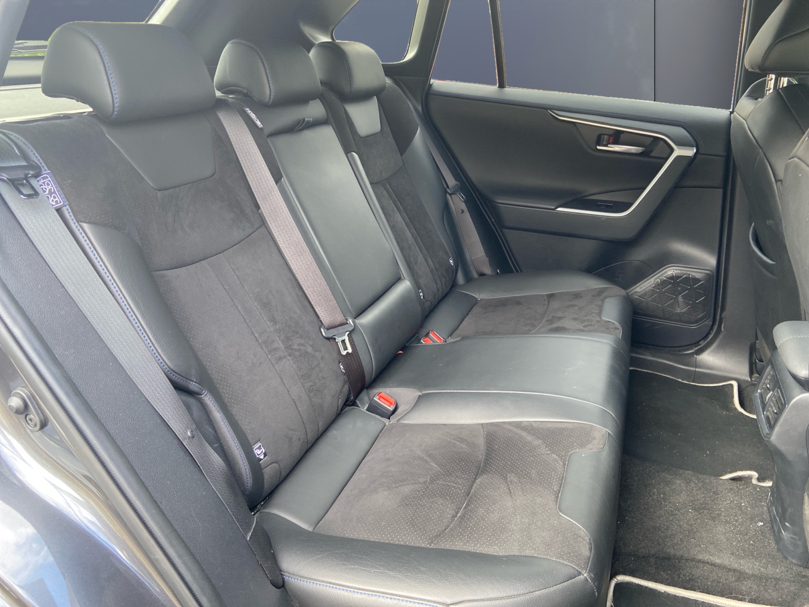 Toyota Rav-4 11