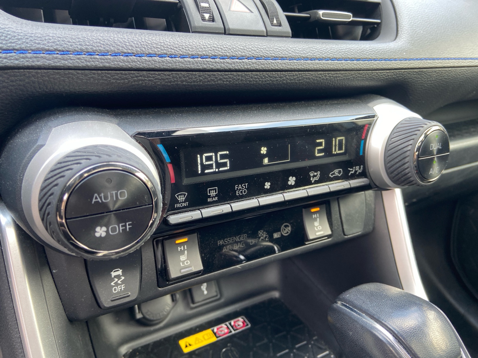 Toyota Rav-4 22