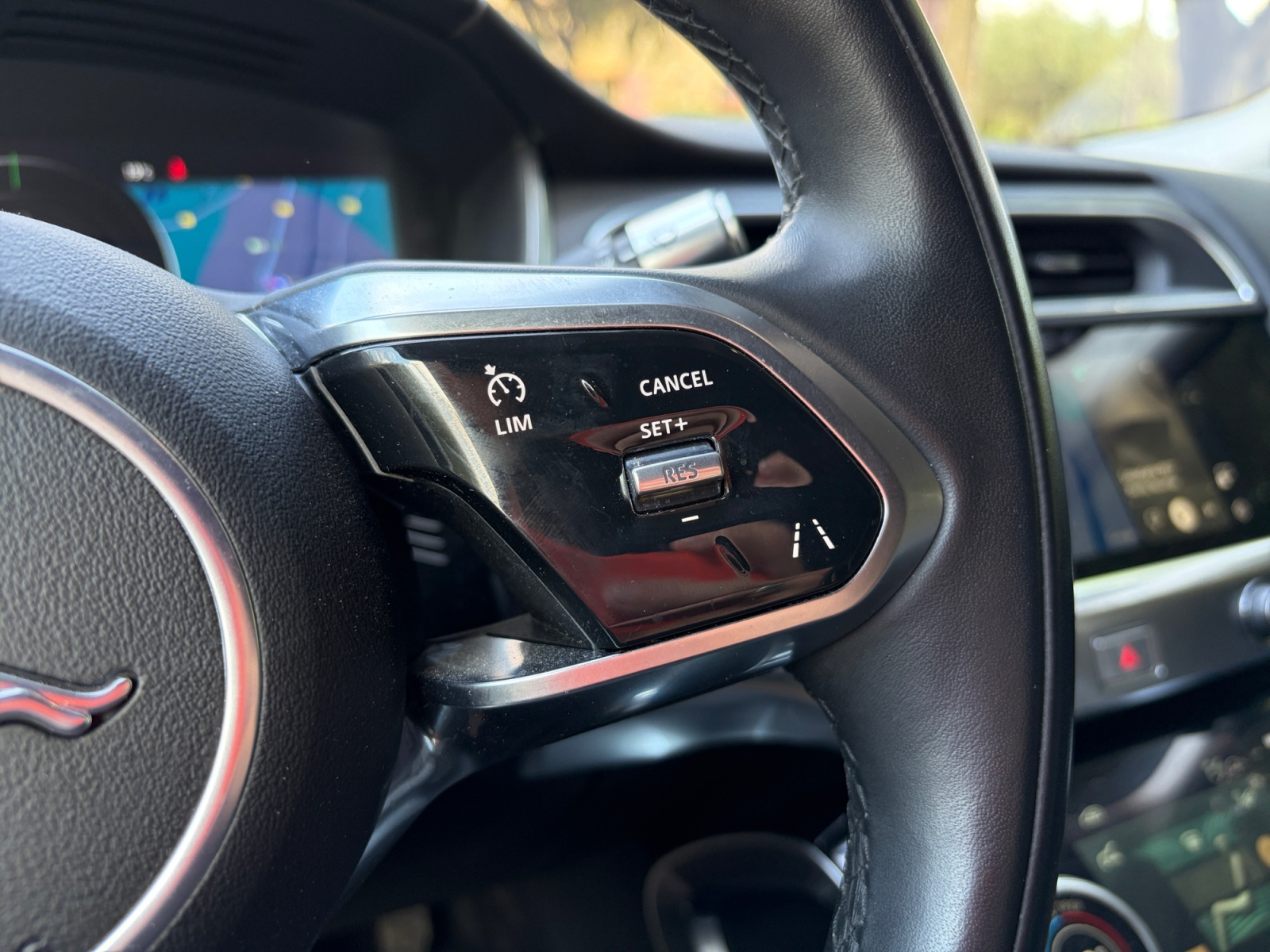 Jaguar I-Pace 20