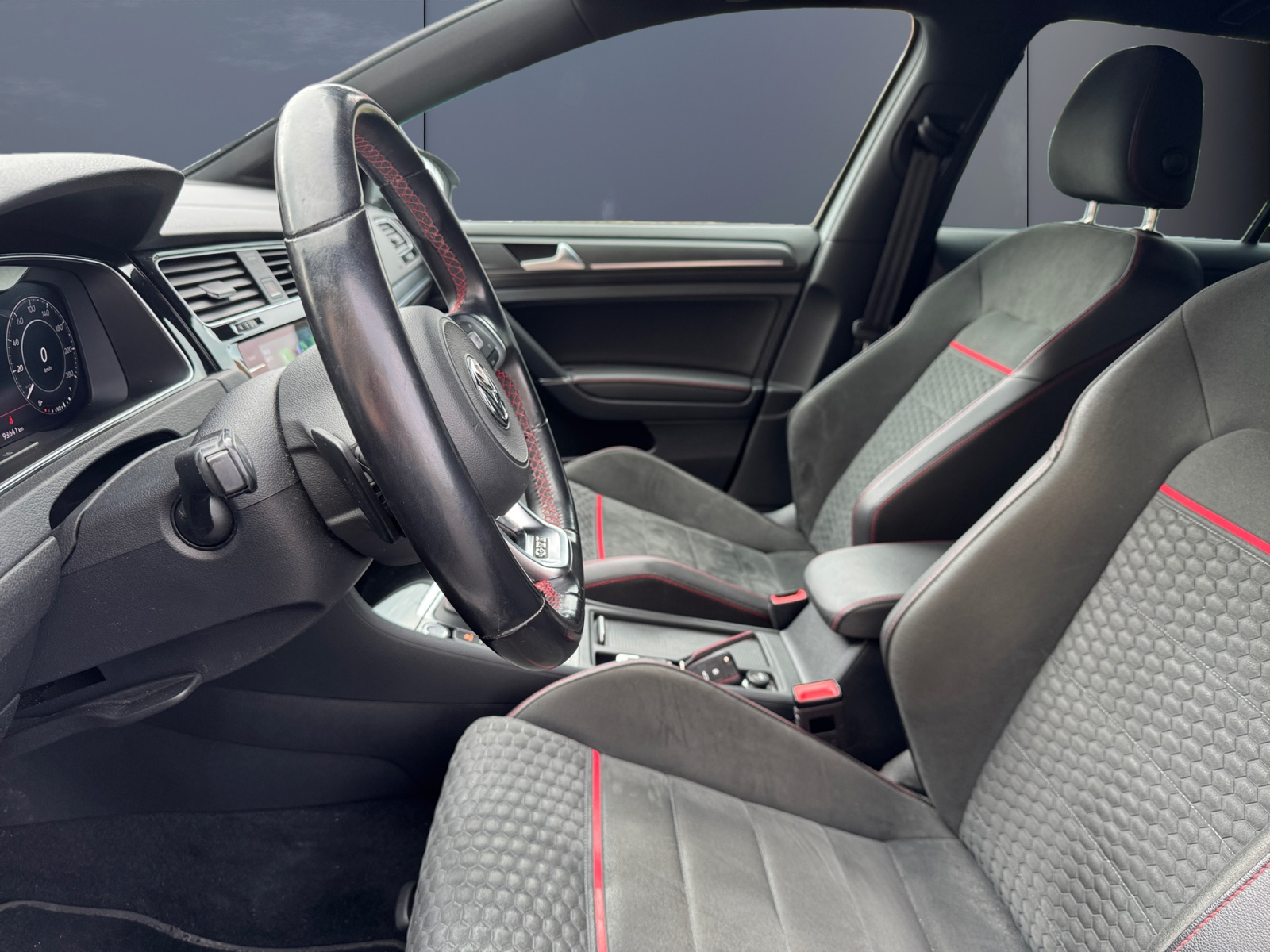 Volkswagen Golf 9