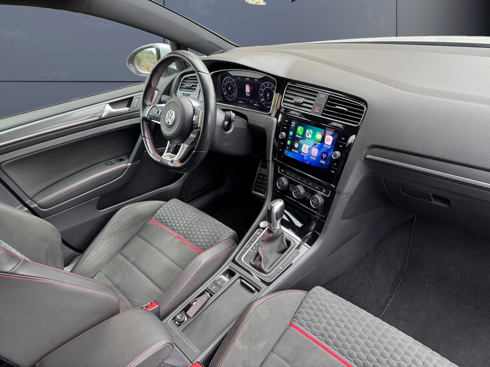 Volkswagen Golf 12