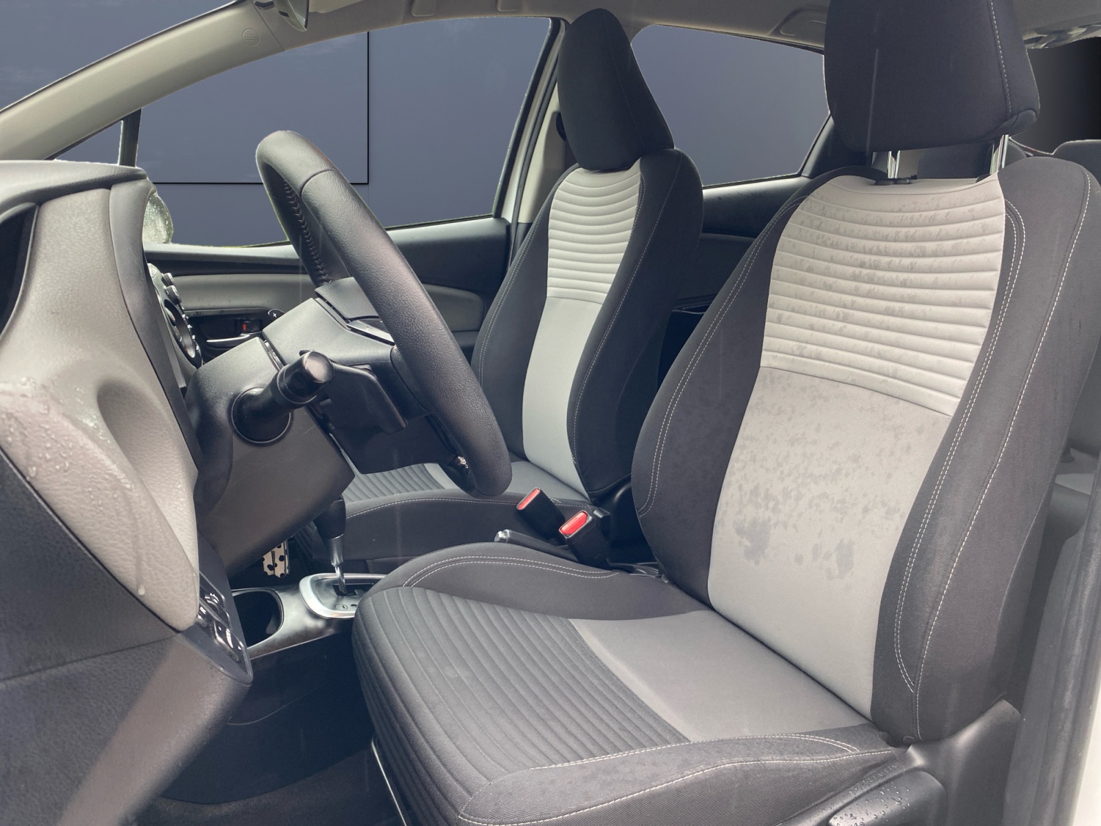 Toyota Yaris 9