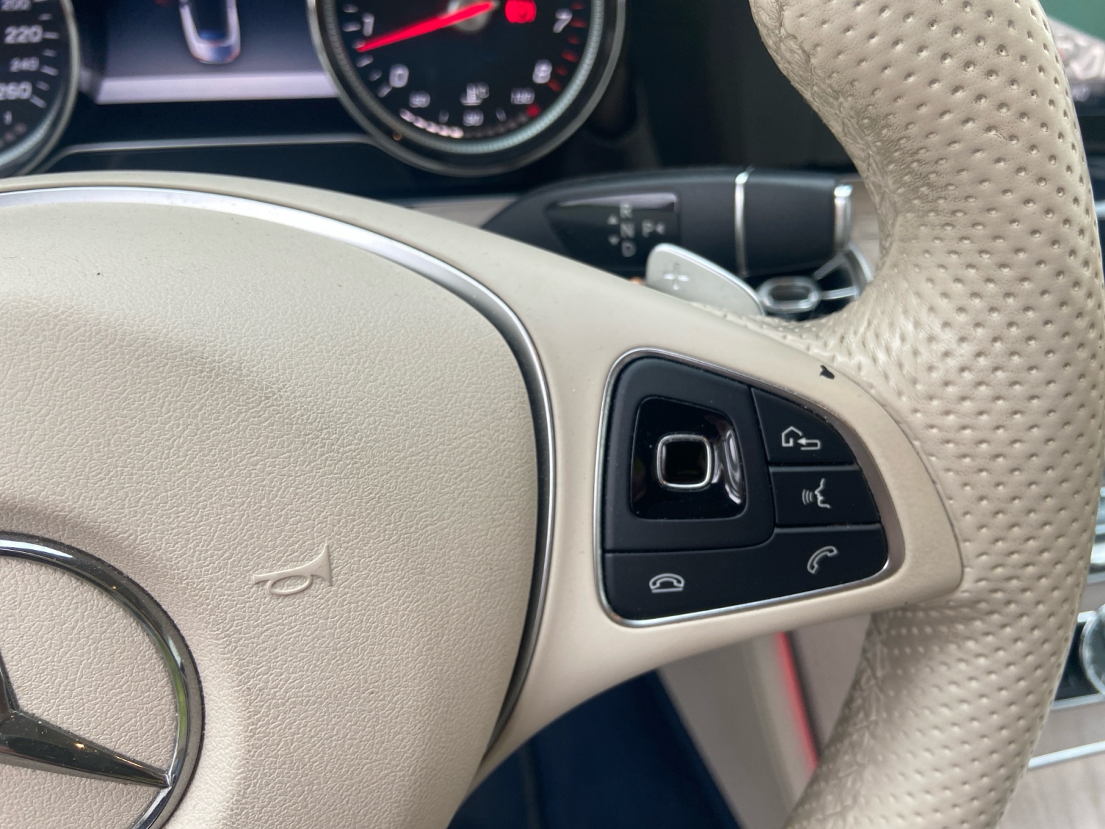 Mercedes-Benz Classe E 22