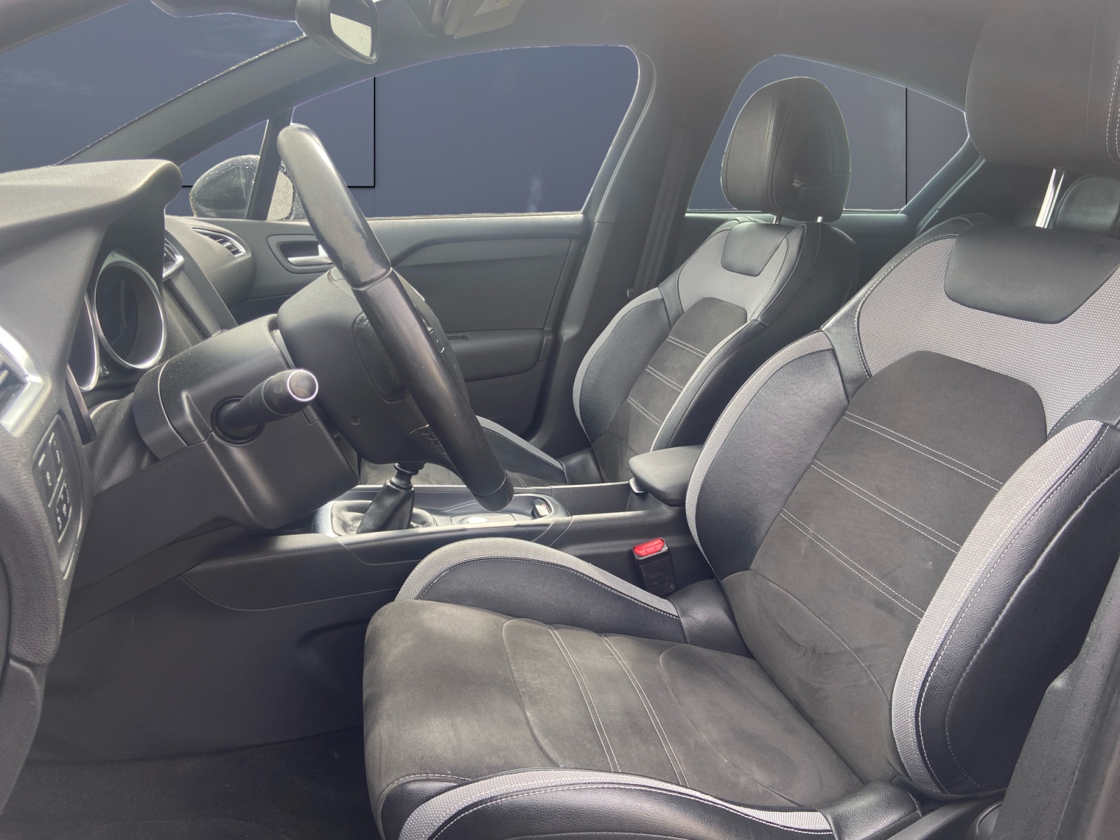 Ds Automobiles Ds 4 9