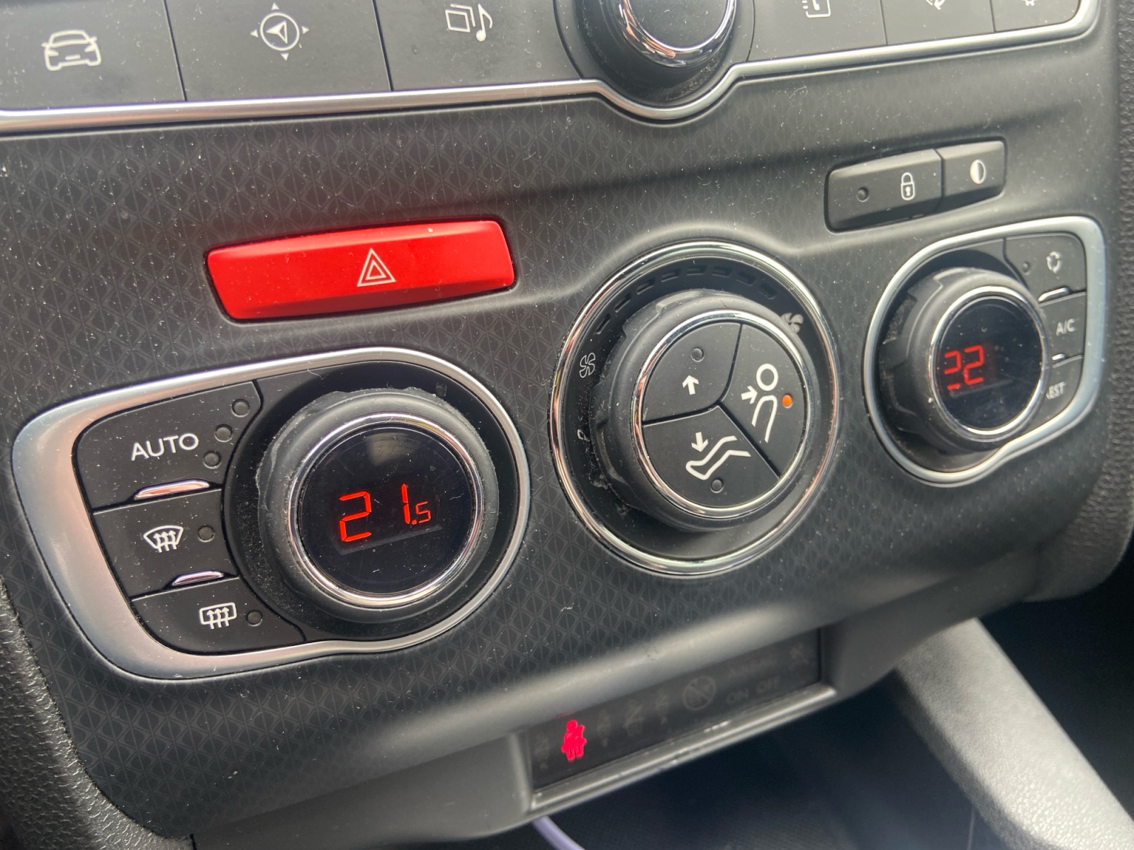 Ds Automobiles Ds 4 28