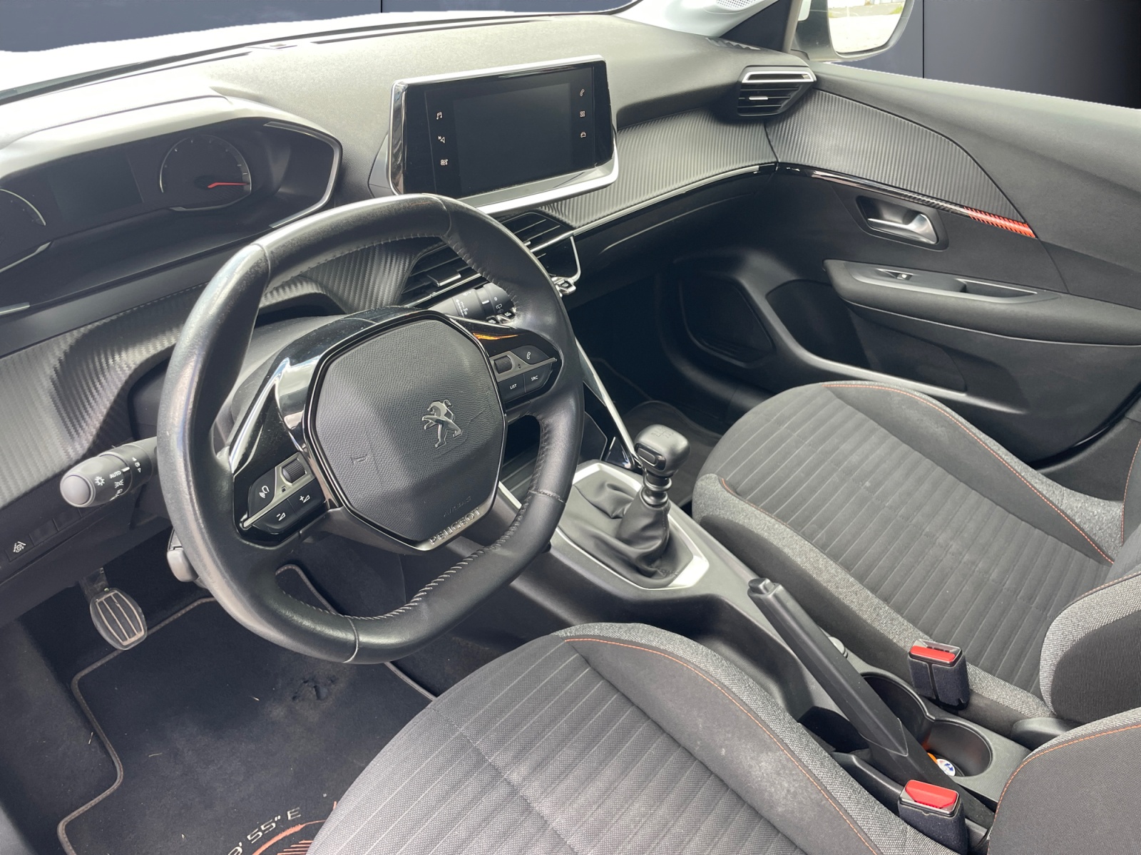 Peugeot 208 8