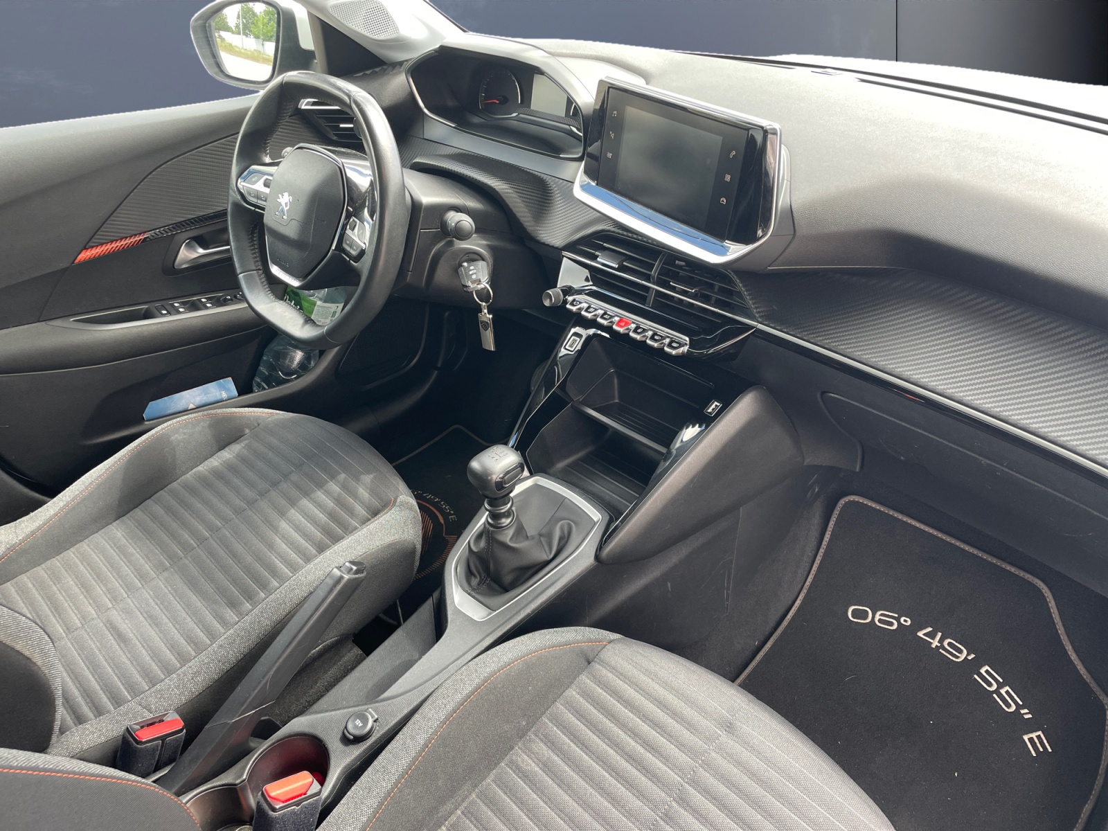 Peugeot 208 12