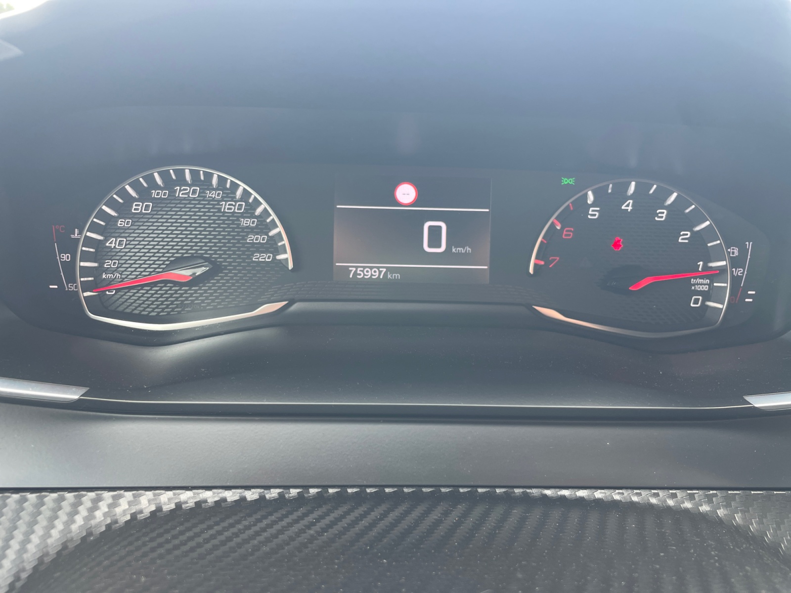 Peugeot 208 16